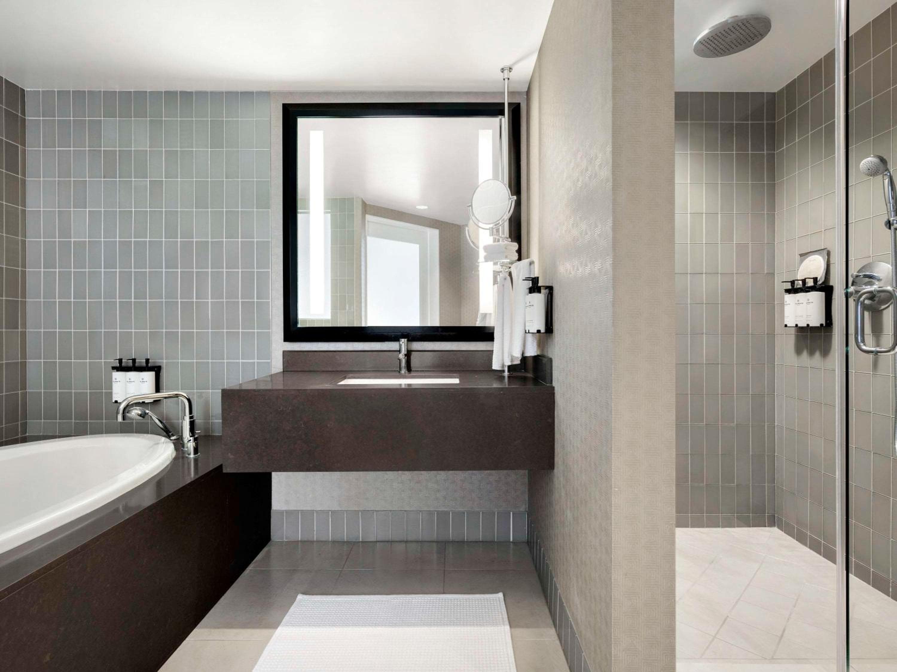 Hotel Sofitel Los Angeles at Beverly Hills — 5