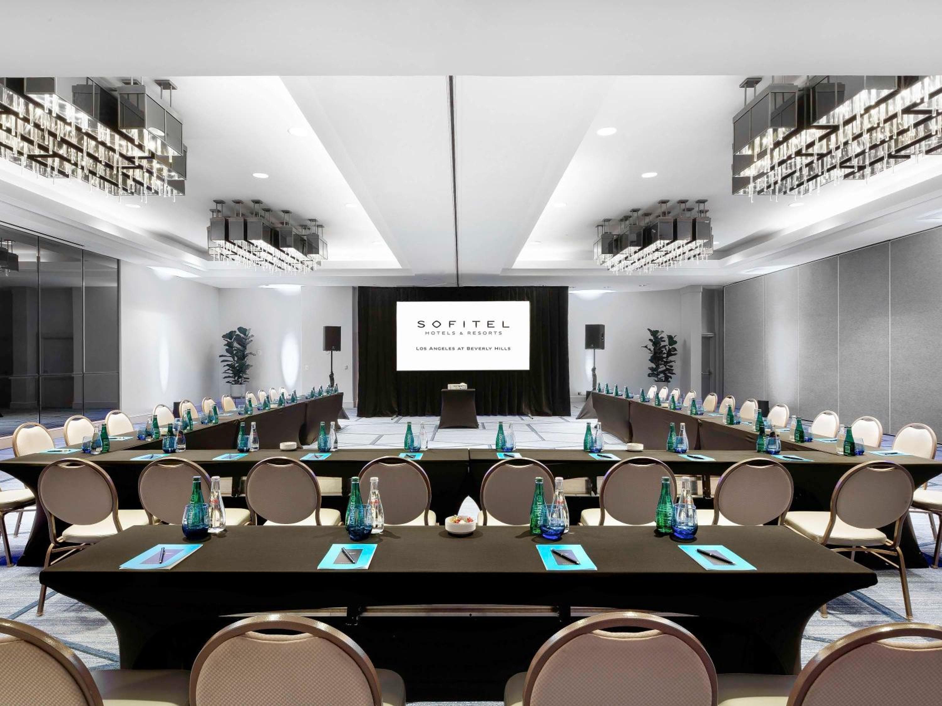 Hotel Sofitel Los Angeles at Beverly Hills — 6