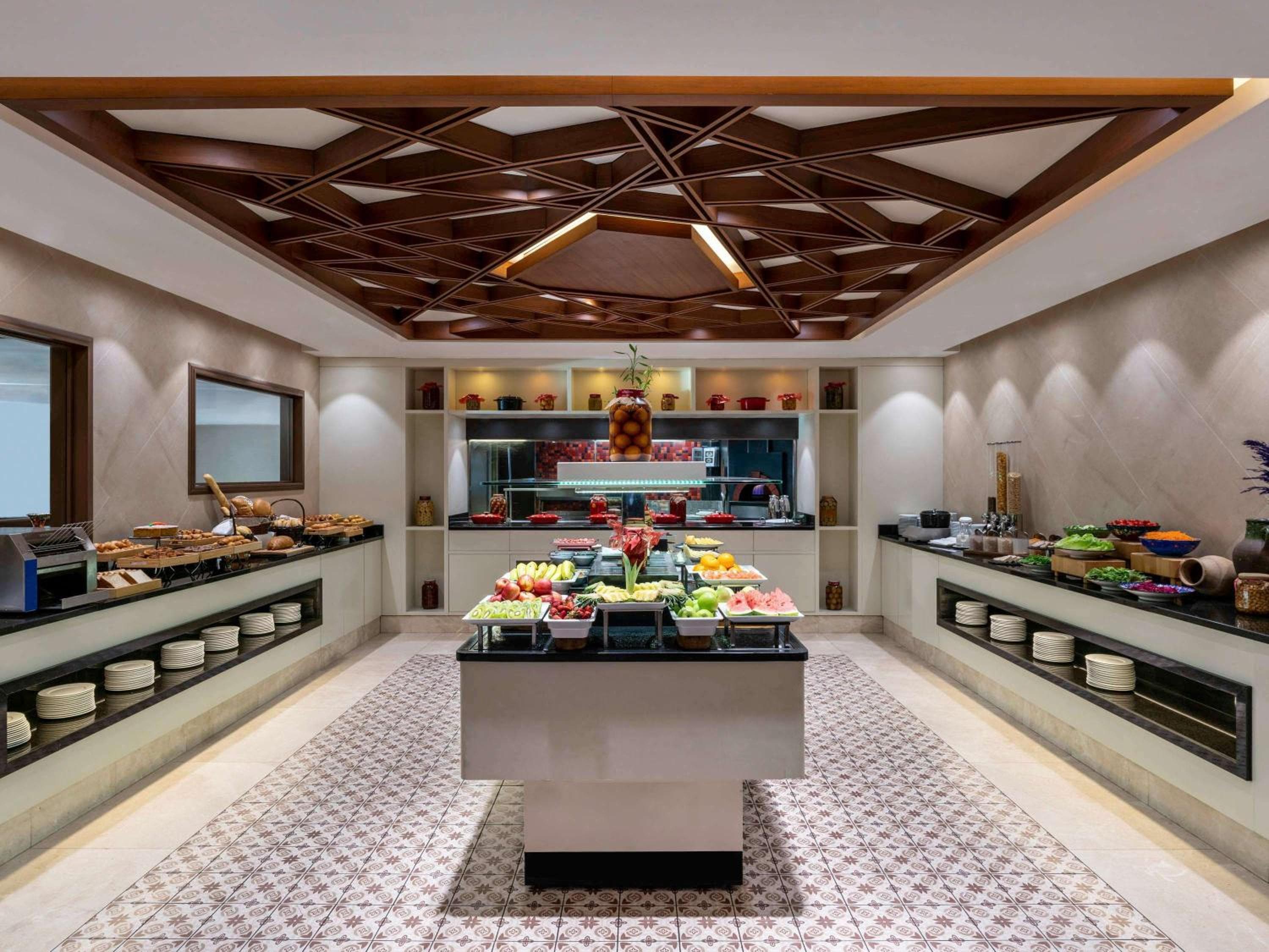 Mövenpick Istanbul Hotel Golden Horn — 20