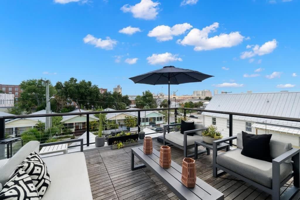 Casa Cohiba - Ybor City Townhouse — 4