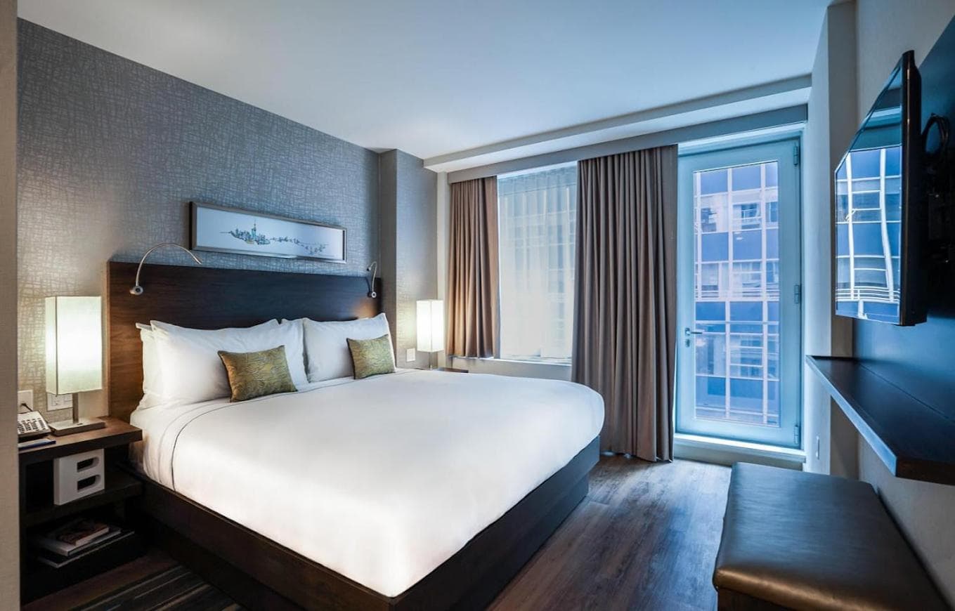 Il Bernic Hotel New York City, Collezione di arazzi di Hilton — 25
