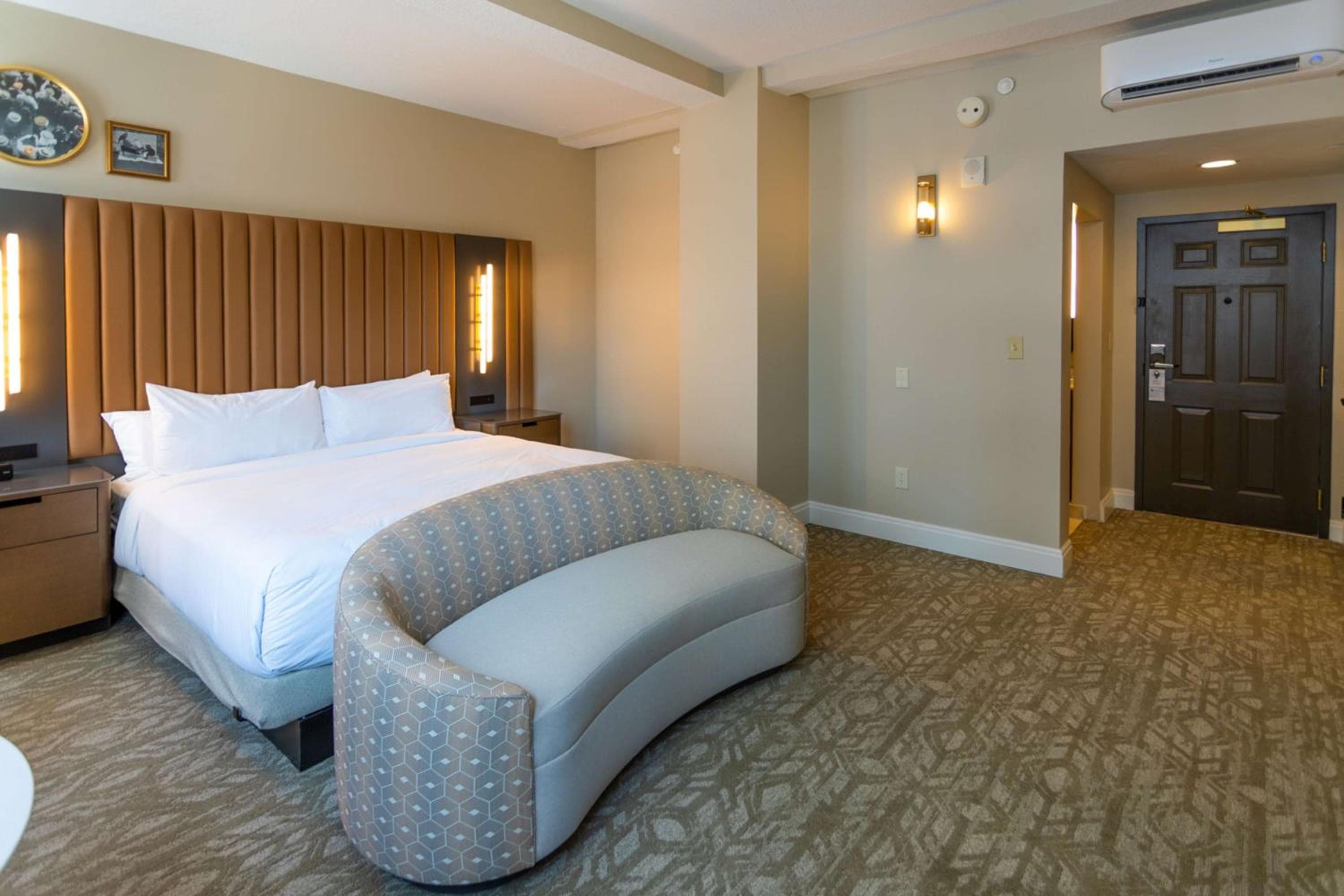 Hotel Flor Tampa Downtown, Tapestry Collection By Hilton — 16