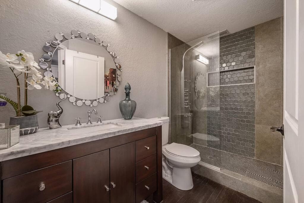 Chic pad in center of Seminole Heights-322 — 27