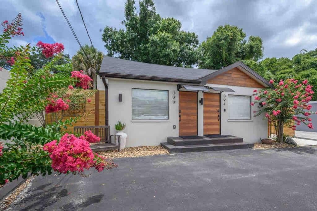 Chic pad in center of Seminole Heights-322 — 21