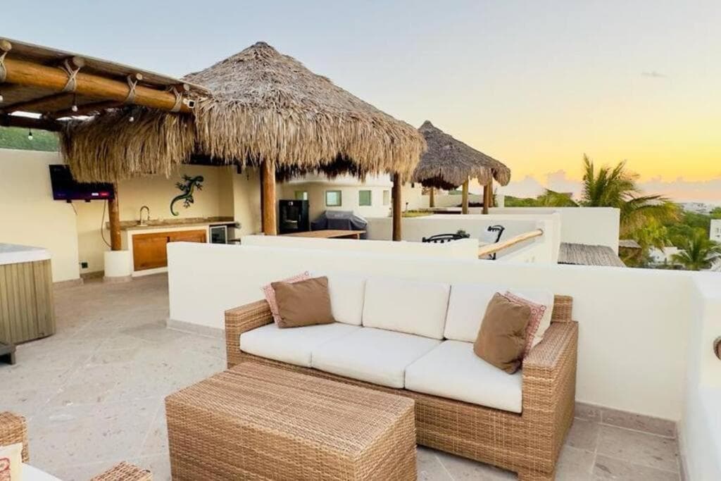 La Vista Penthouse — 15