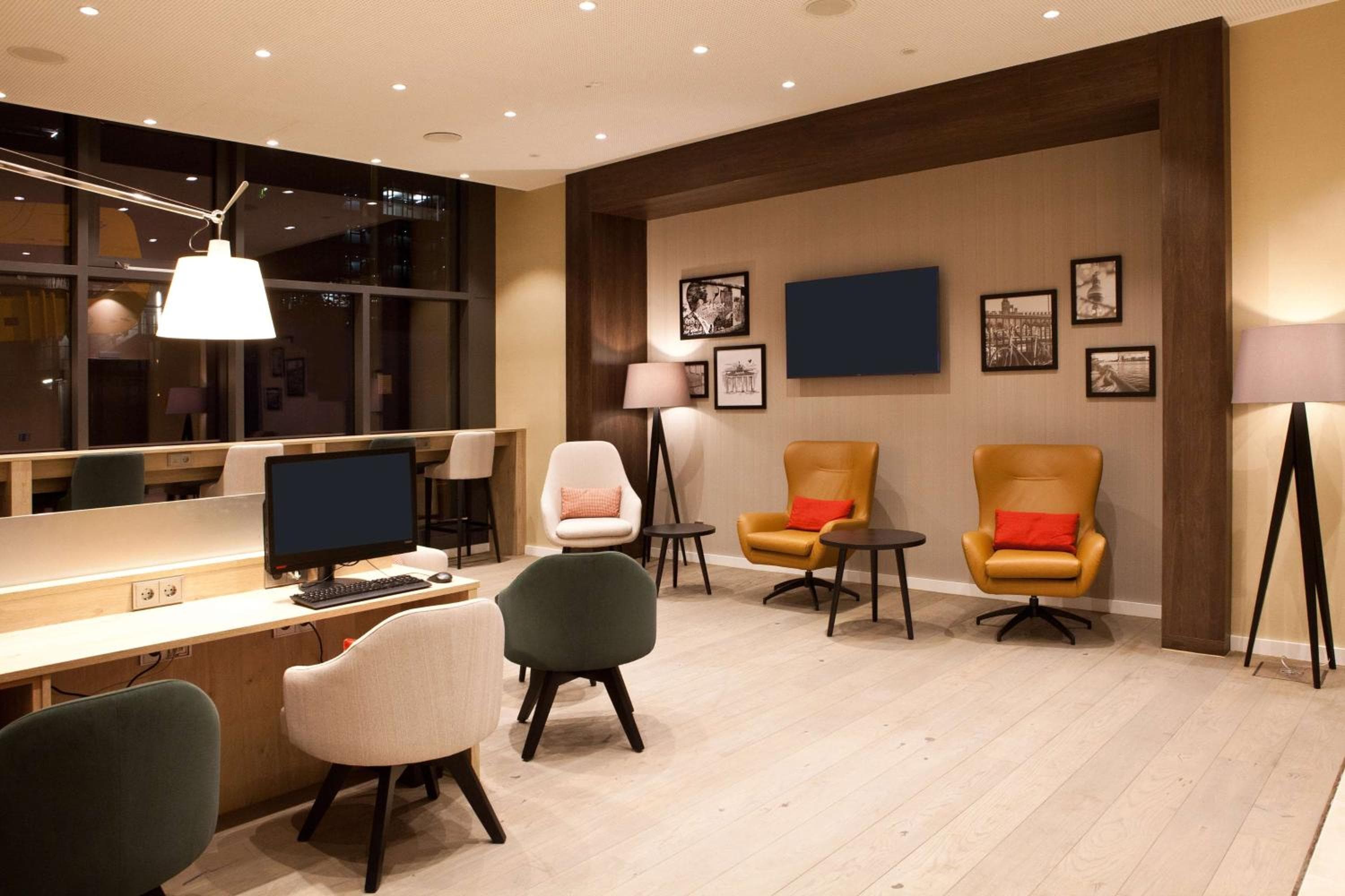 Hampton By Hilton Berlin City East Side Gallery hotel, Mildred-Harnack-Straße 15, Berlin, Germany — photo 6