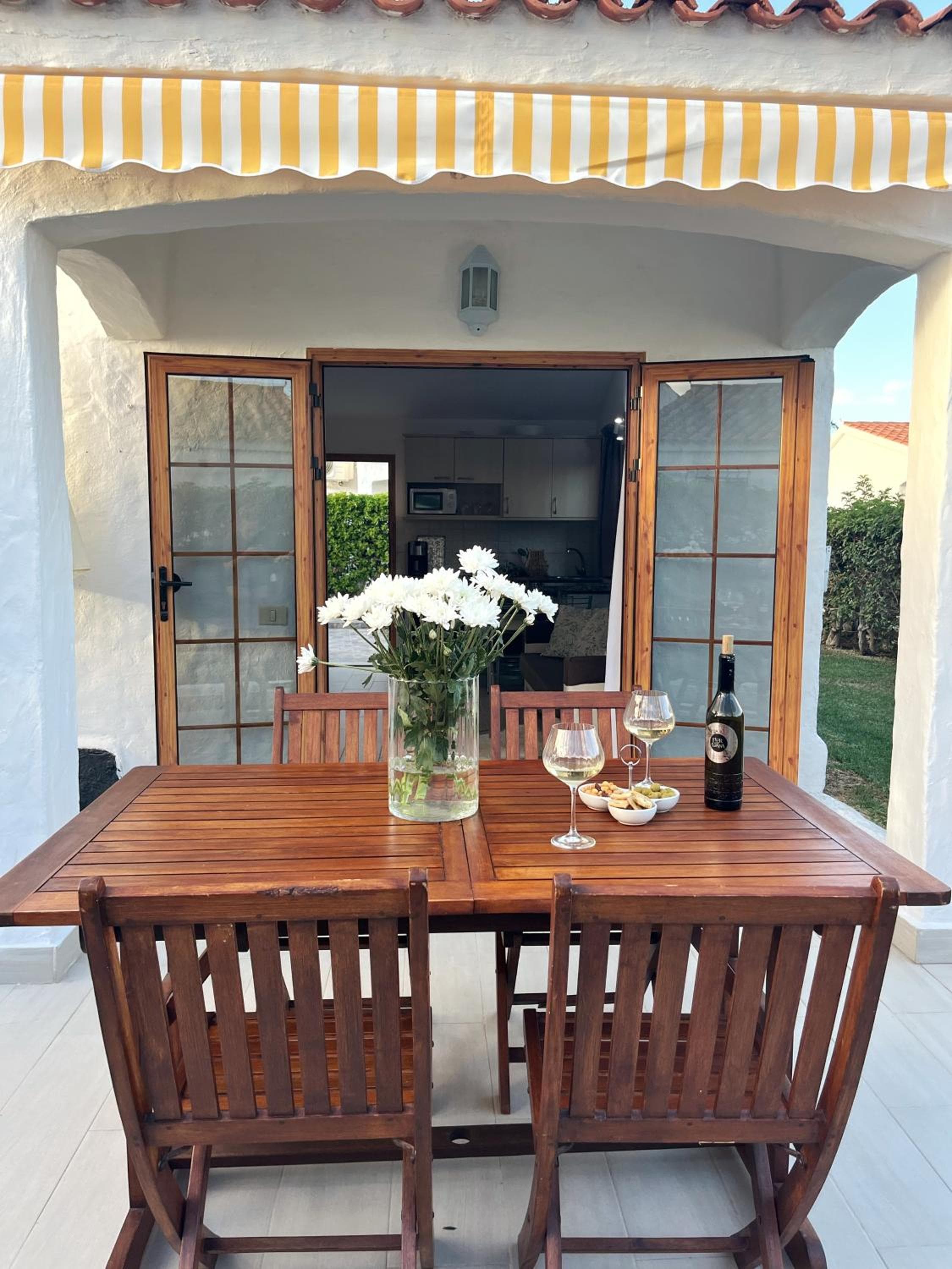 BuzzStays: 1-Bed Bungalow, Garden, Near Yumbo & Beach — 3