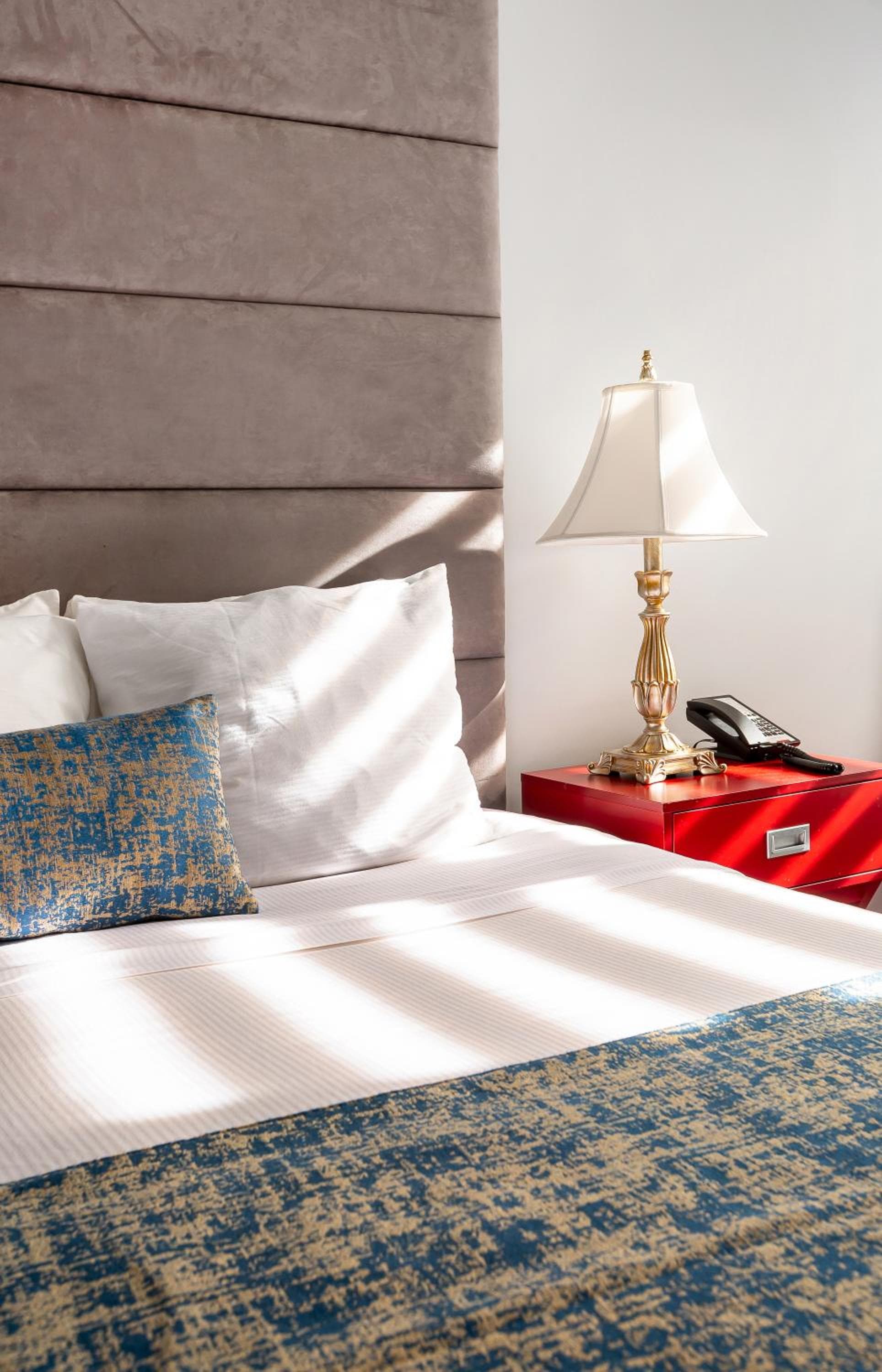 Hotel St. James — 11