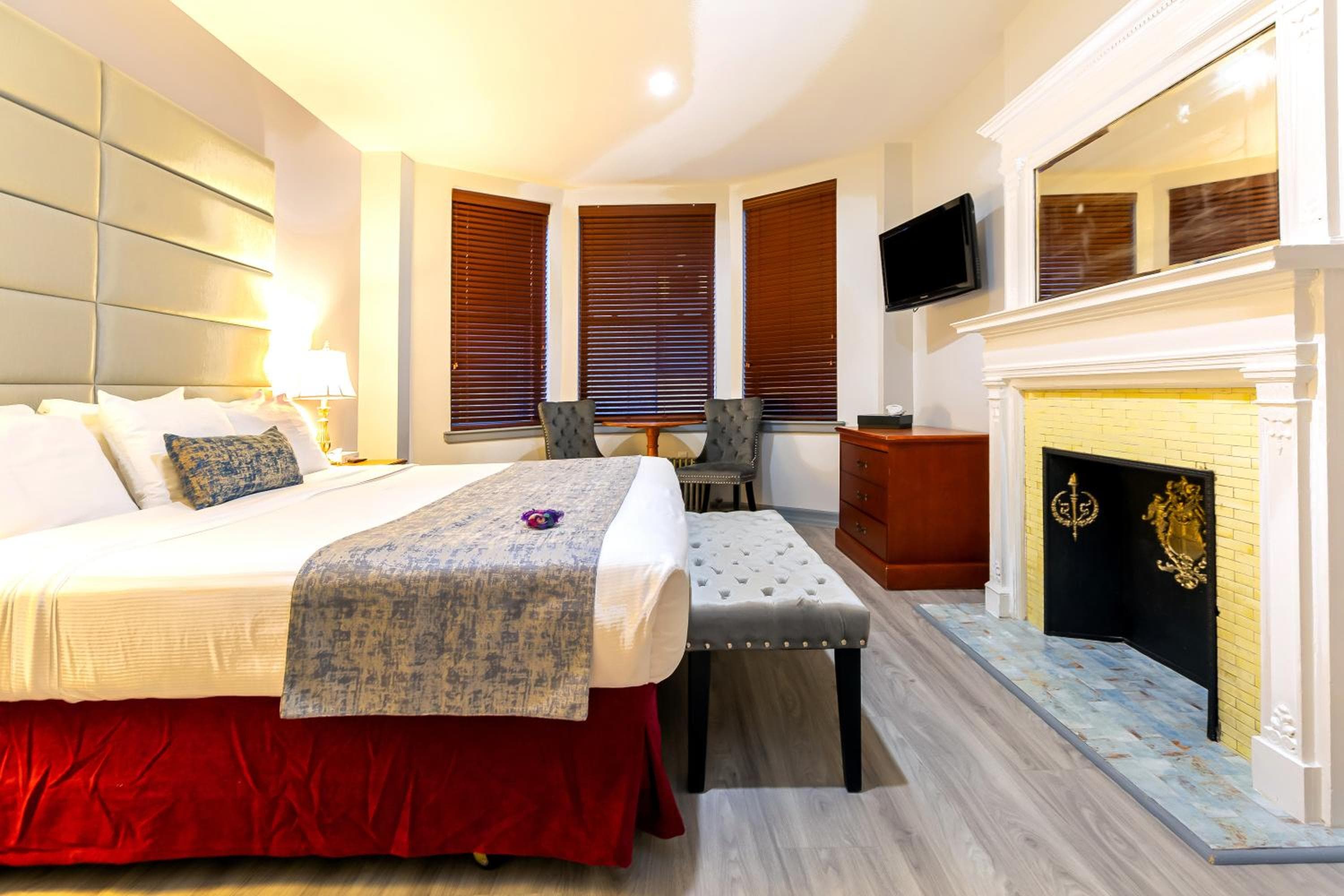 Hotel St. James — 18