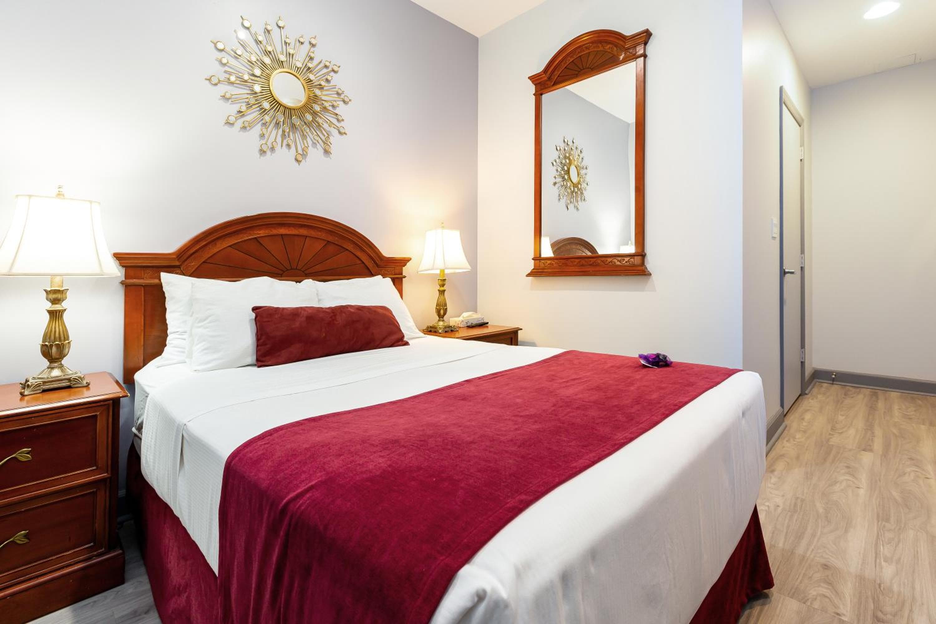 Hotel Santiago — 30