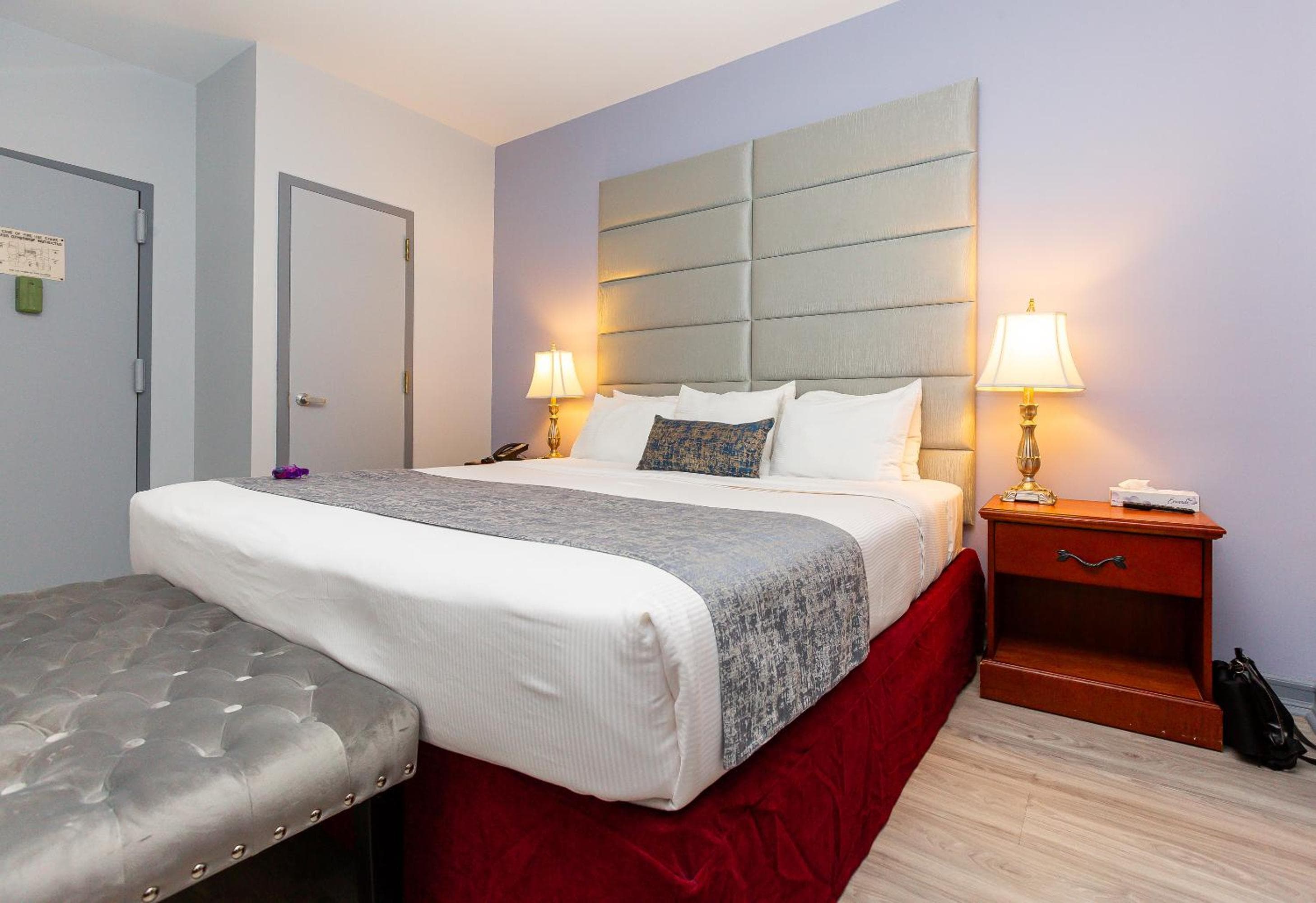 Hotel St. James — 19
