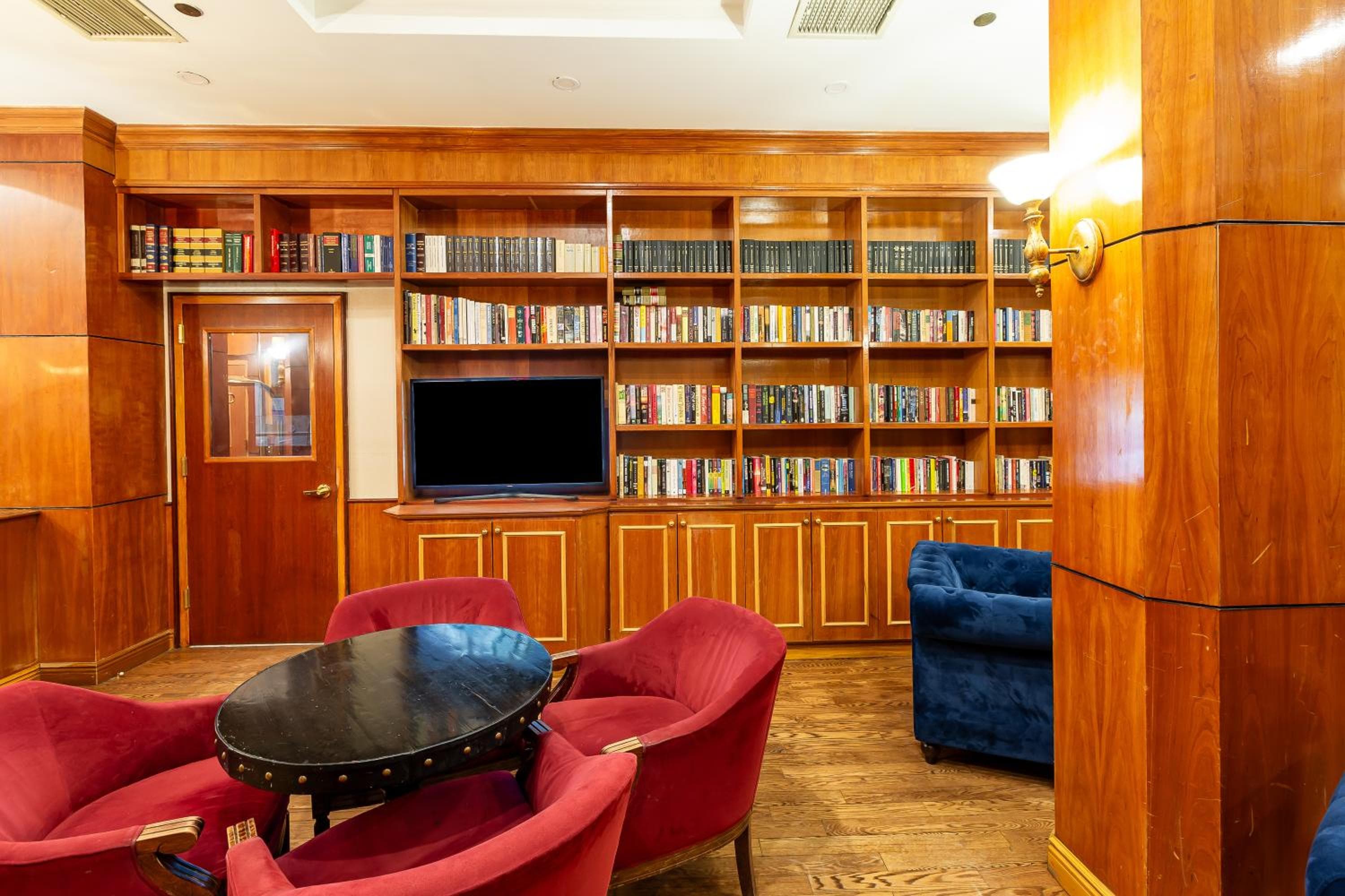 Hotel Santiago — 21