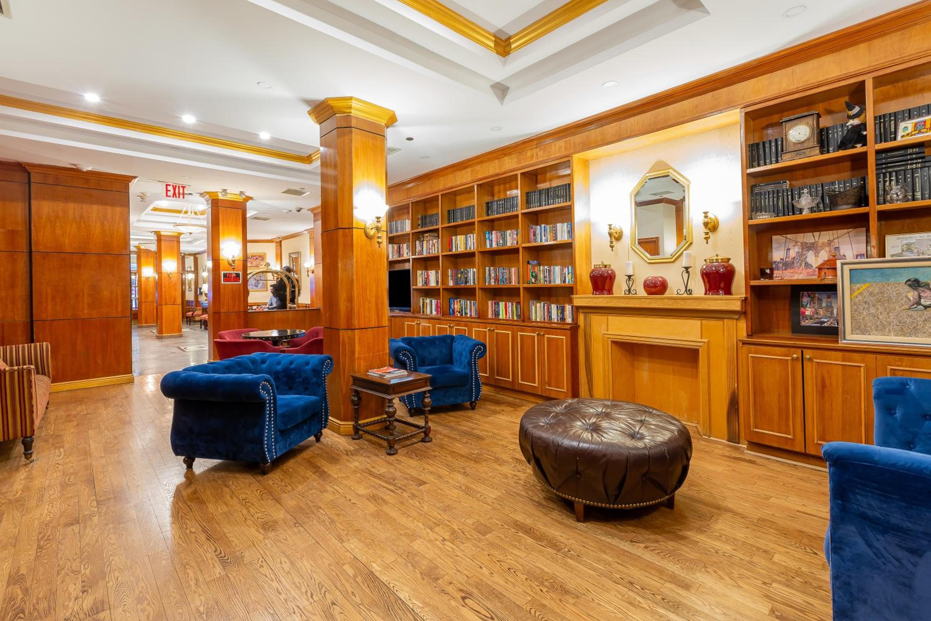 Hotel Santiago — 25
