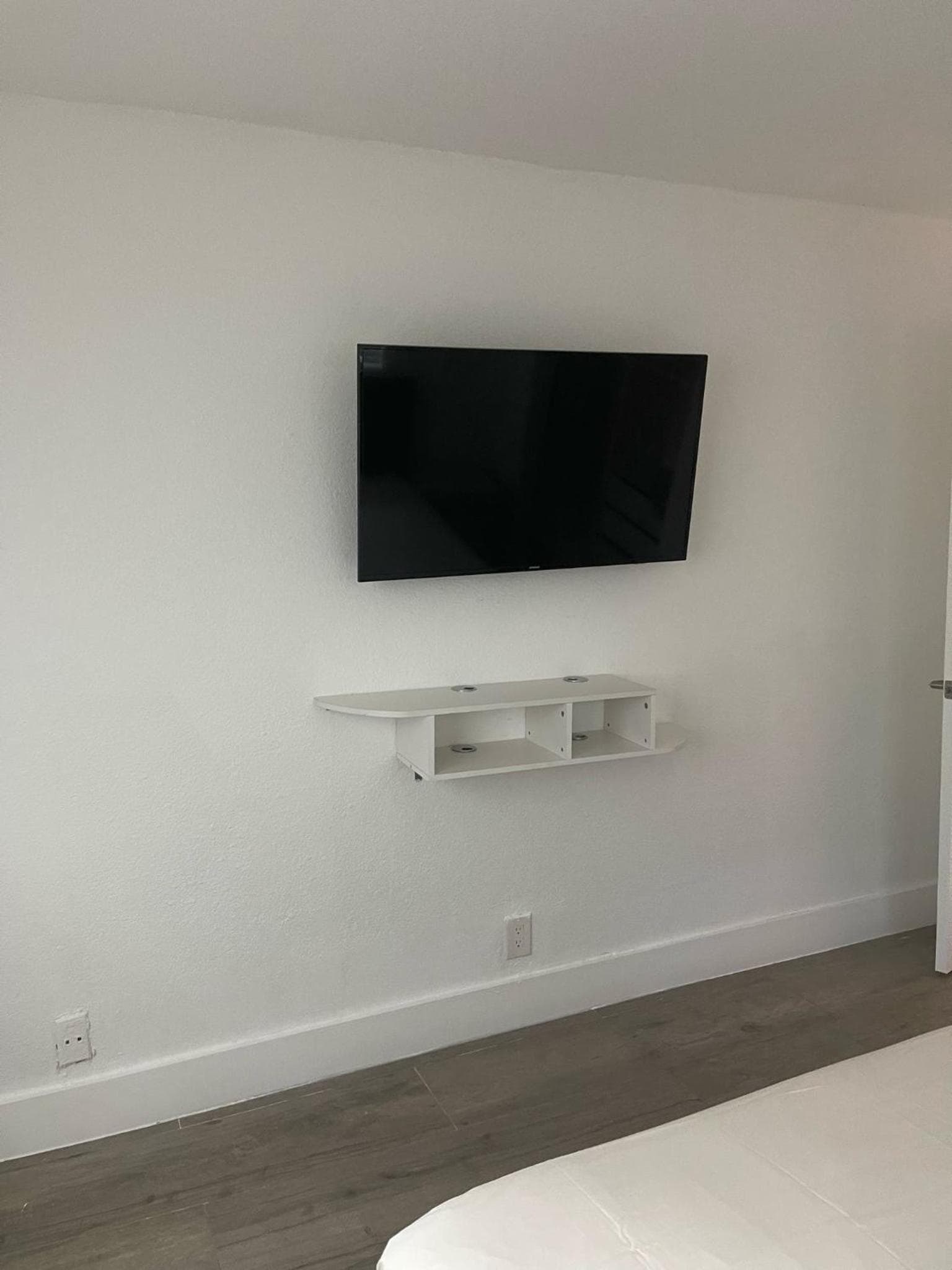Cozy New Renovated Apartment — 2