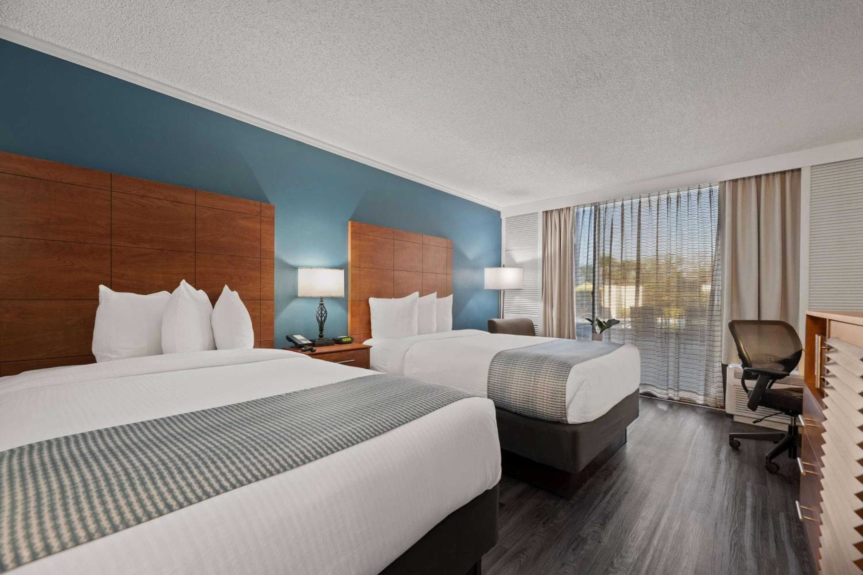 Best Western Orlando Gateway Hotel — 5