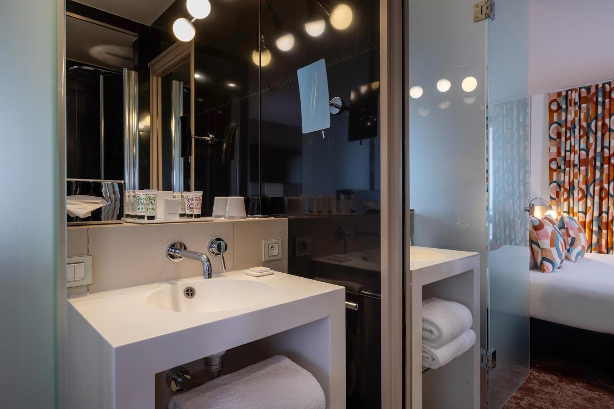 Hotel Le 7 Eiffel de Malone — 20