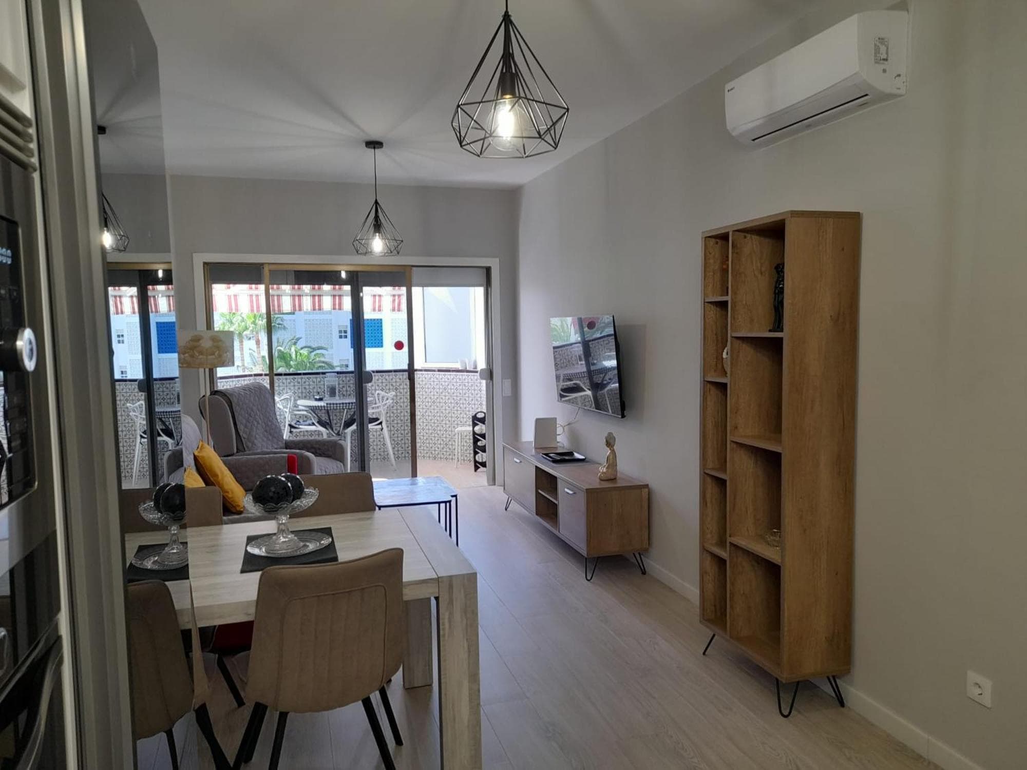 Casa Lola — 1