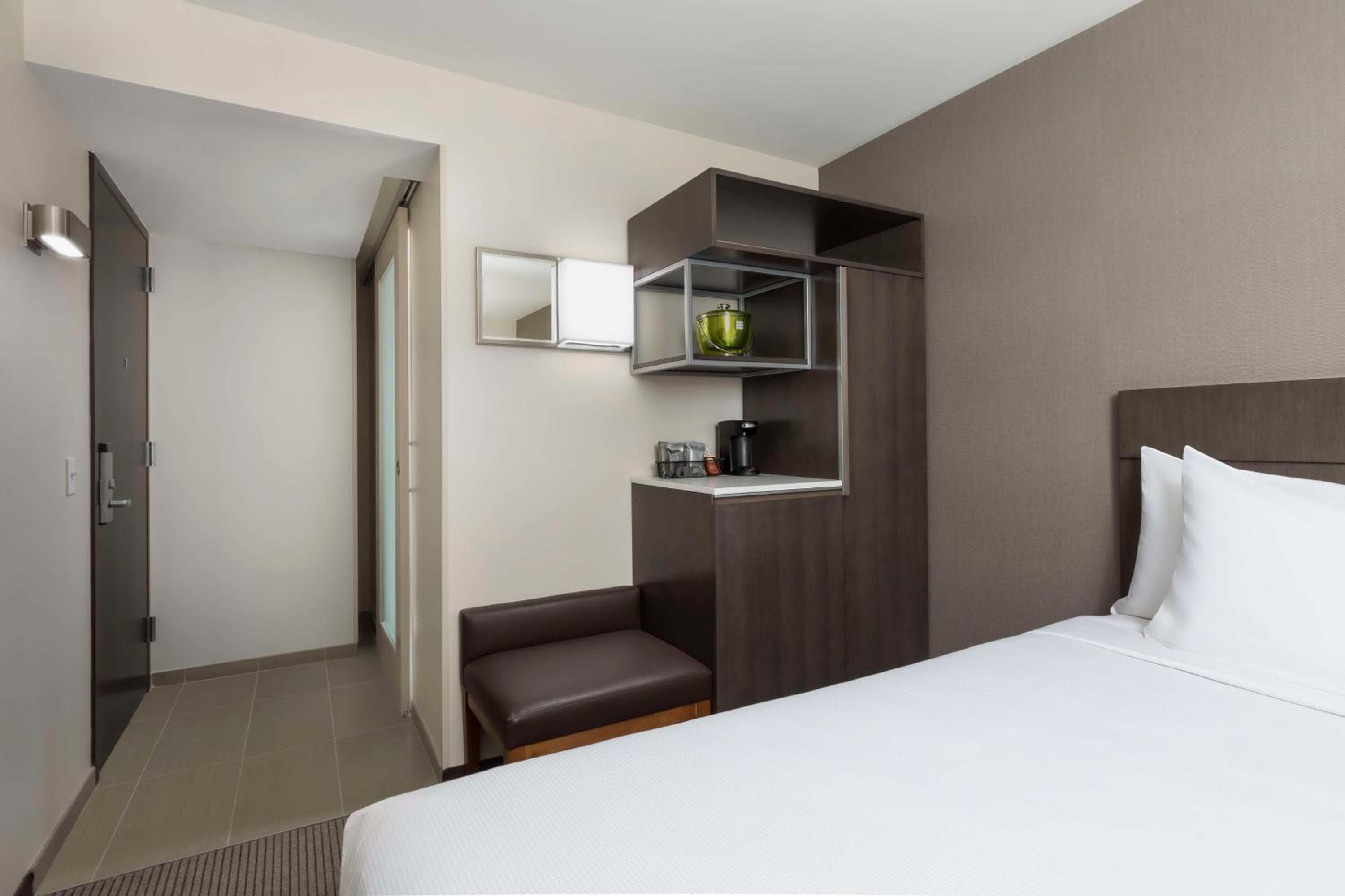 Hyatt Place New York City - Times Square — 7