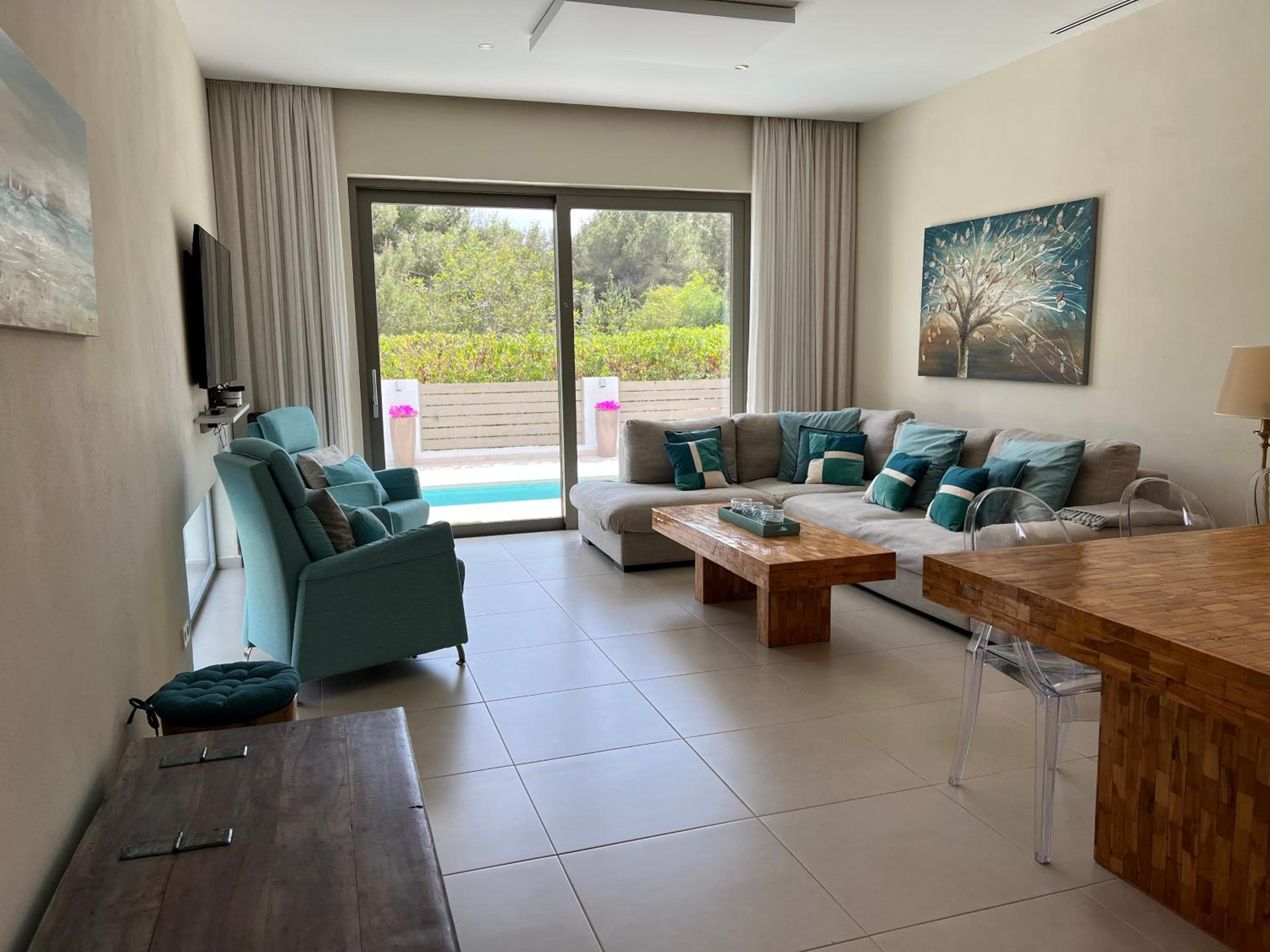 PERFECT FAMILY HOUSE CLOSE TO THE BEACH — 22