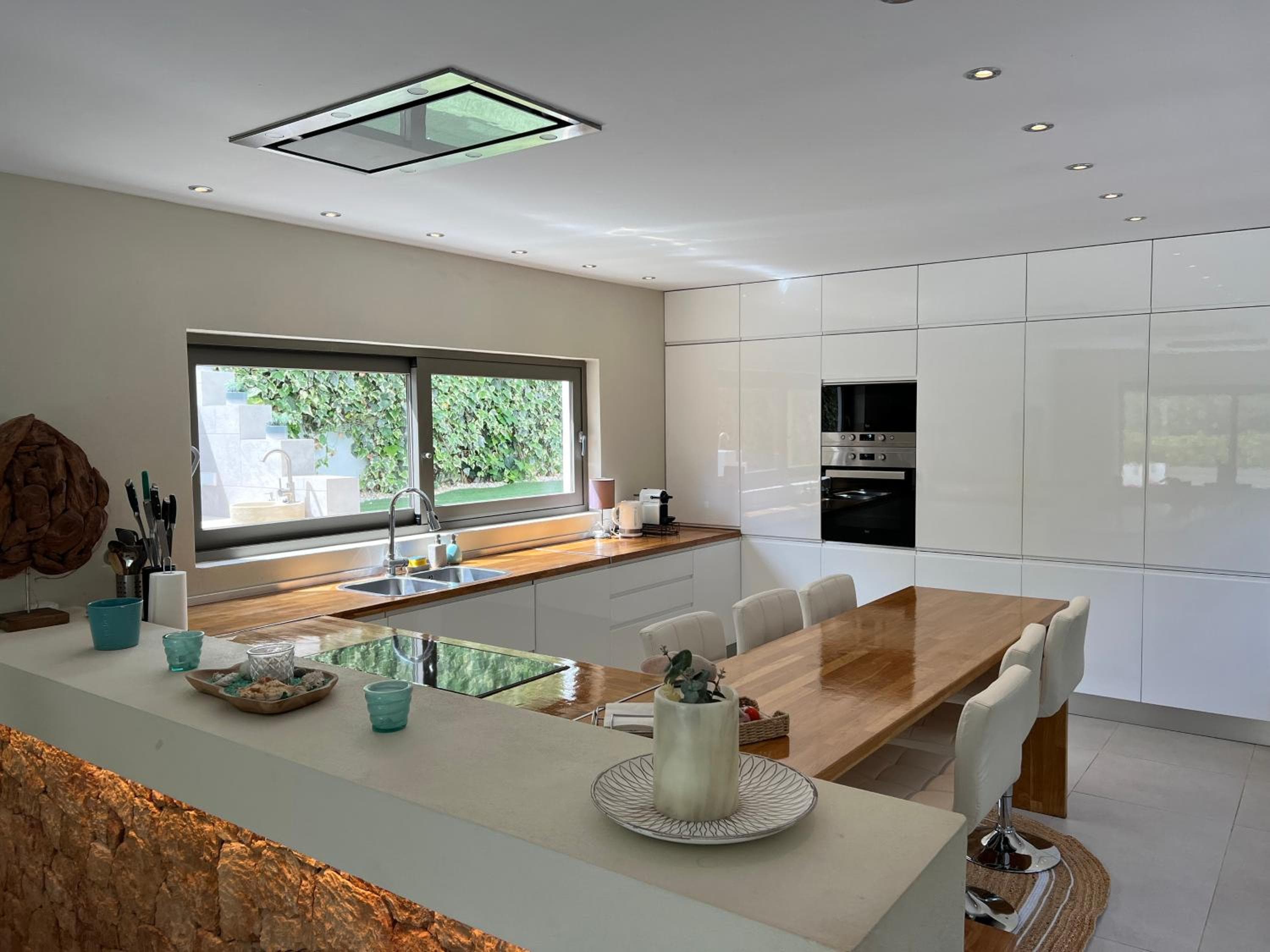 PERFECT FAMILY HOUSE CLOSE TO THE BEACH — 14
