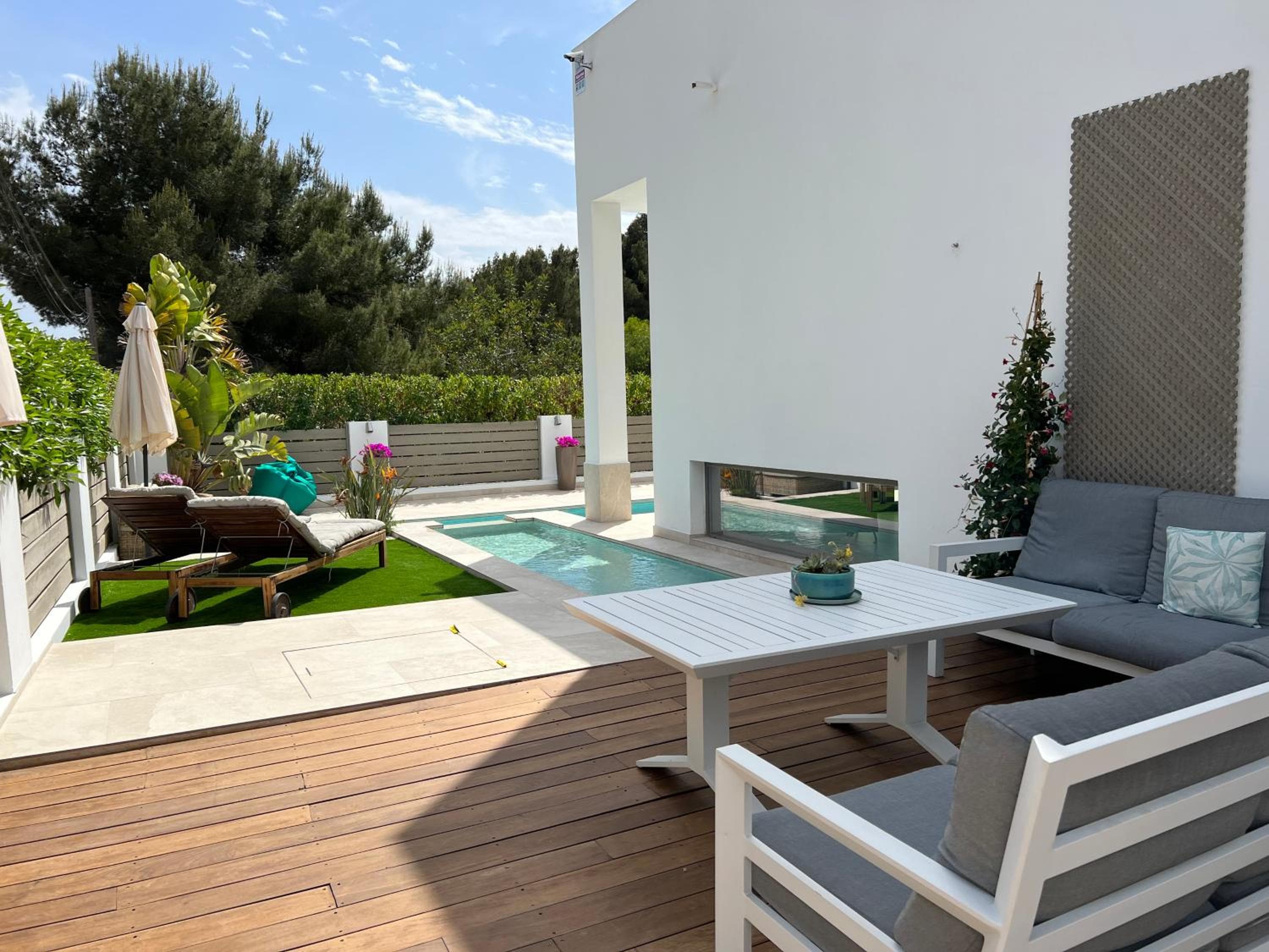 PERFECT FAMILY HOUSE CLOSE TO THE BEACH — 16