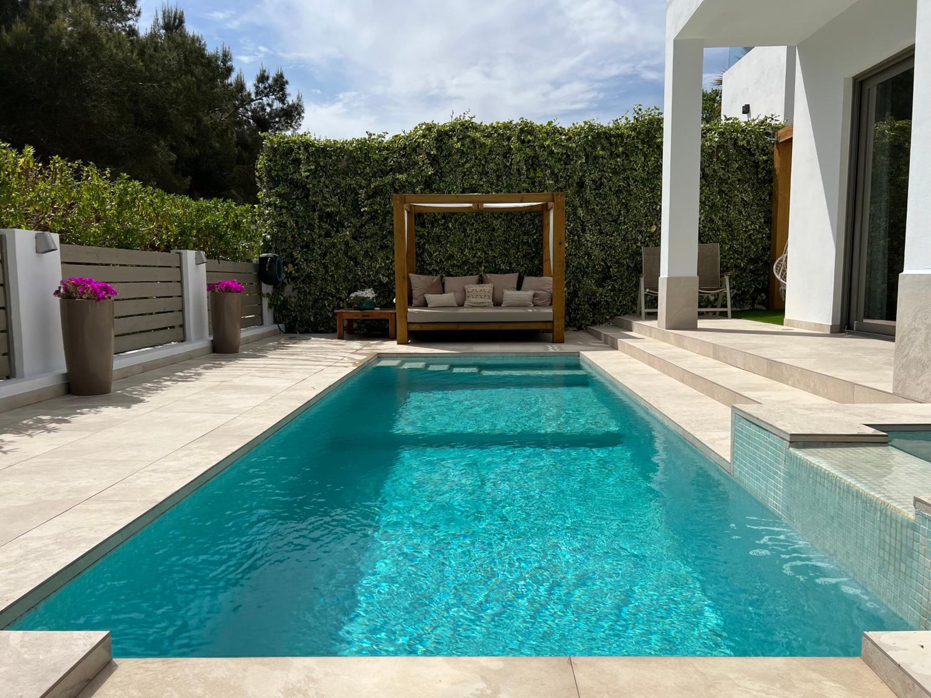PERFECT FAMILY HOUSE CLOSE TO THE BEACH — 5