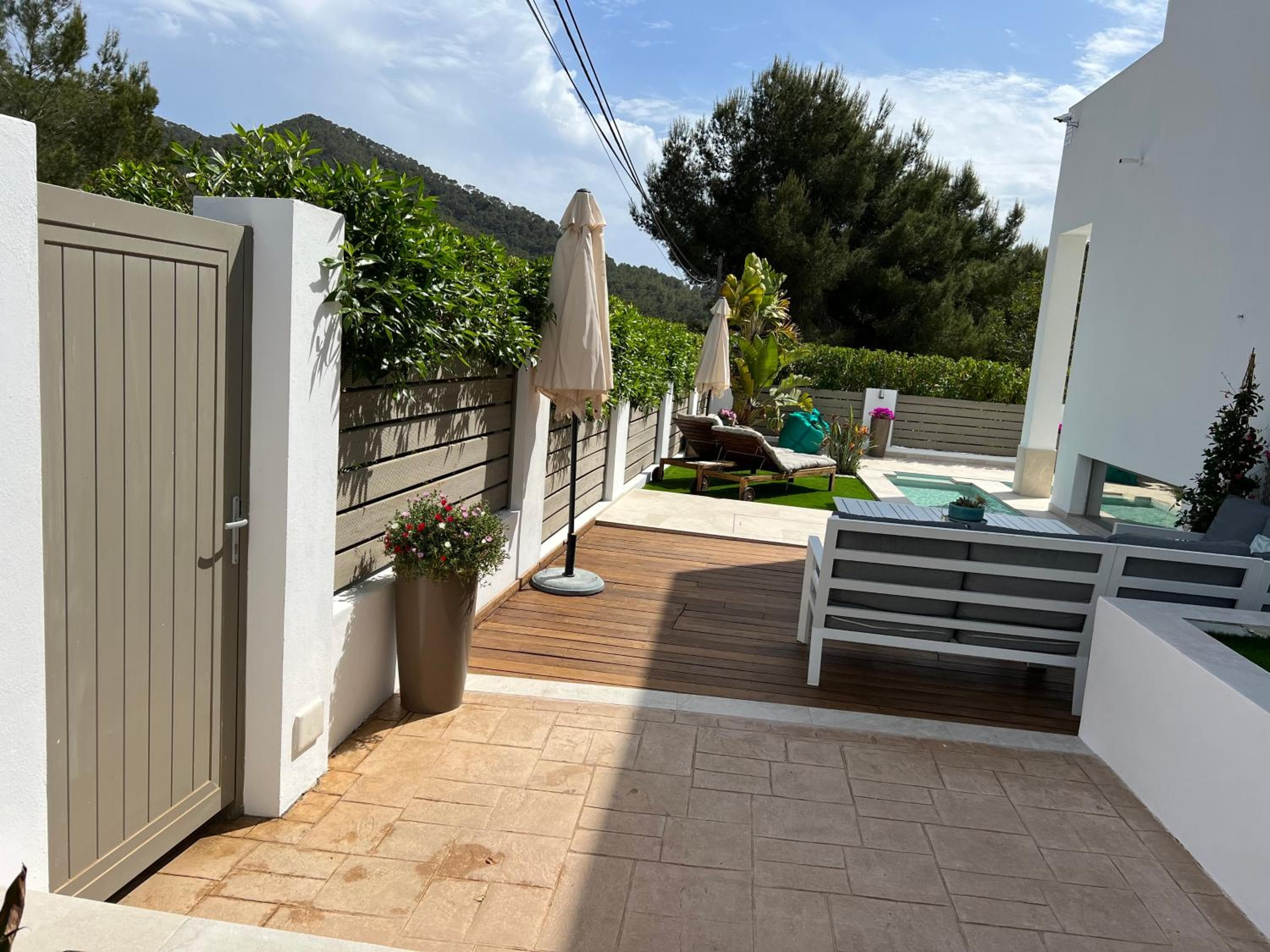 PERFECT FAMILY HOUSE CLOSE TO THE BEACH — 18