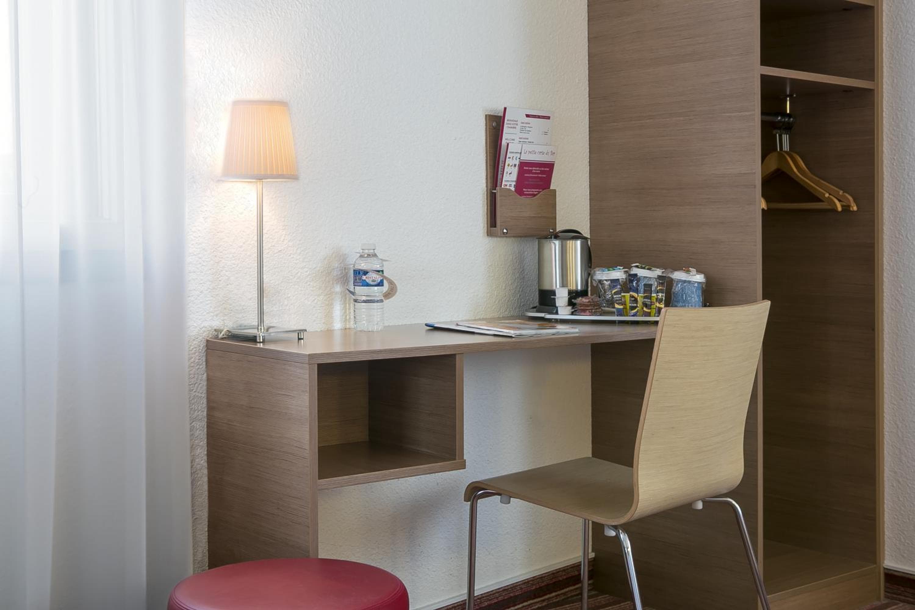 Hotel Campanile Parigi-Bercy Village — 28