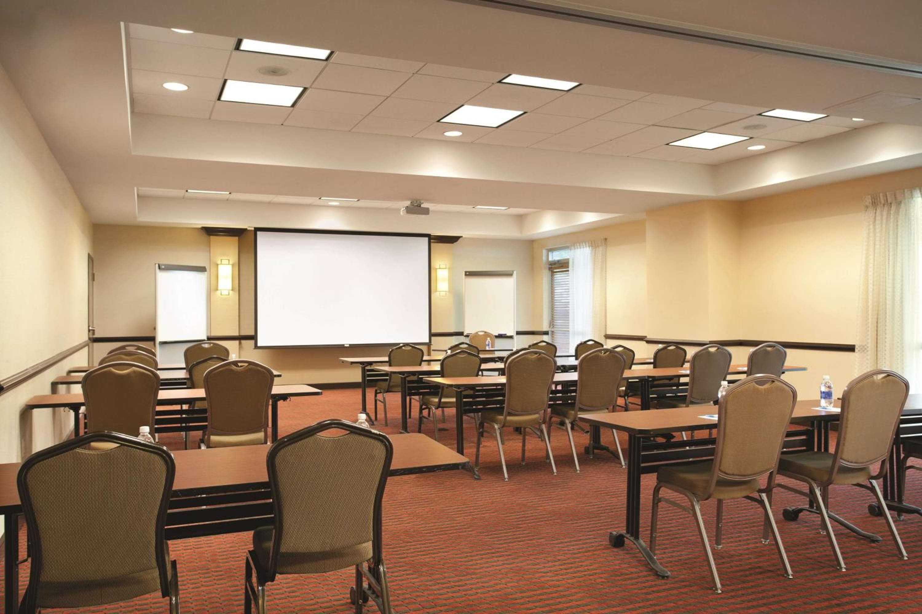 Hyatt Place Orlando Airport — 5