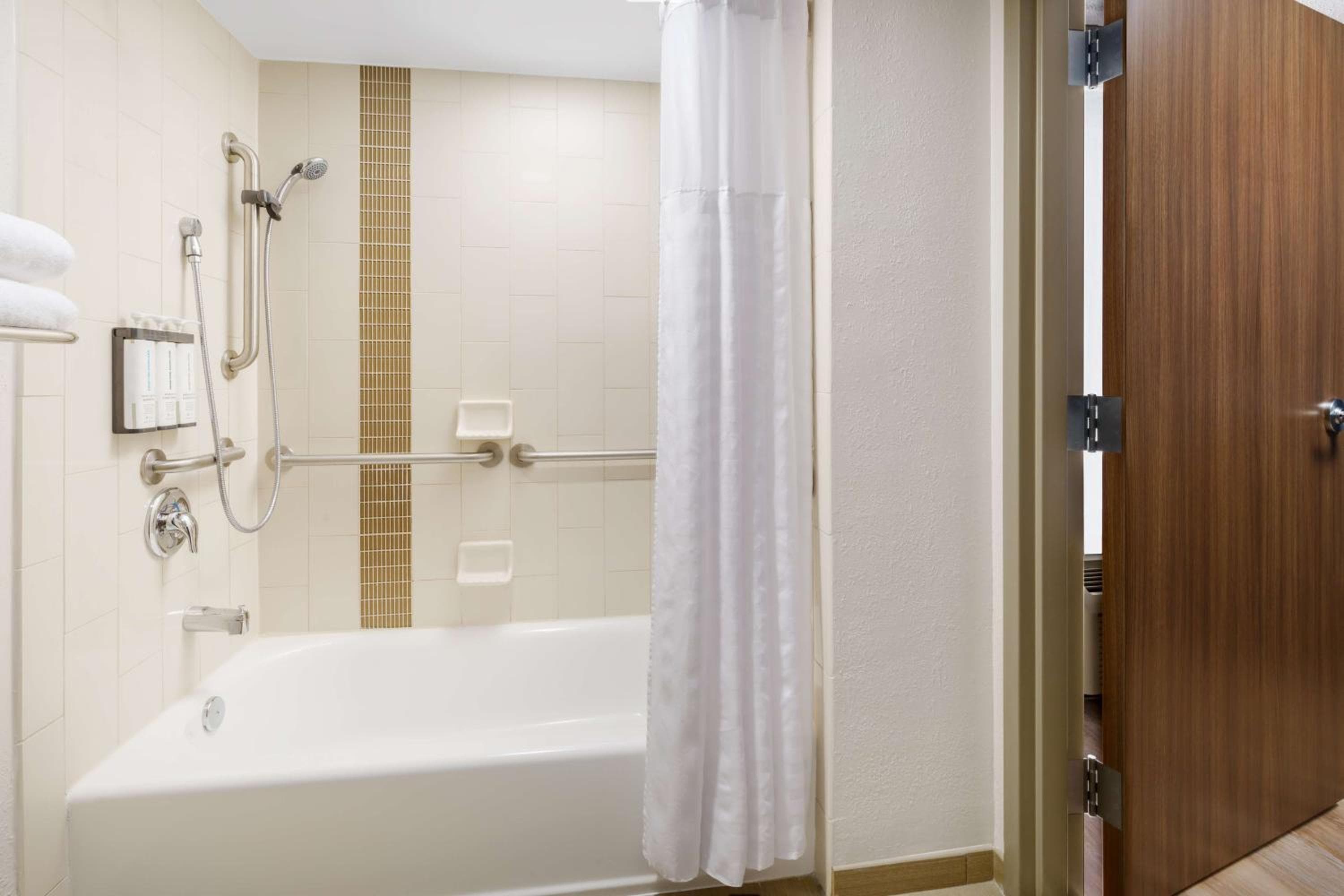 Hyatt Place across from Universal Orlando Resort — 15