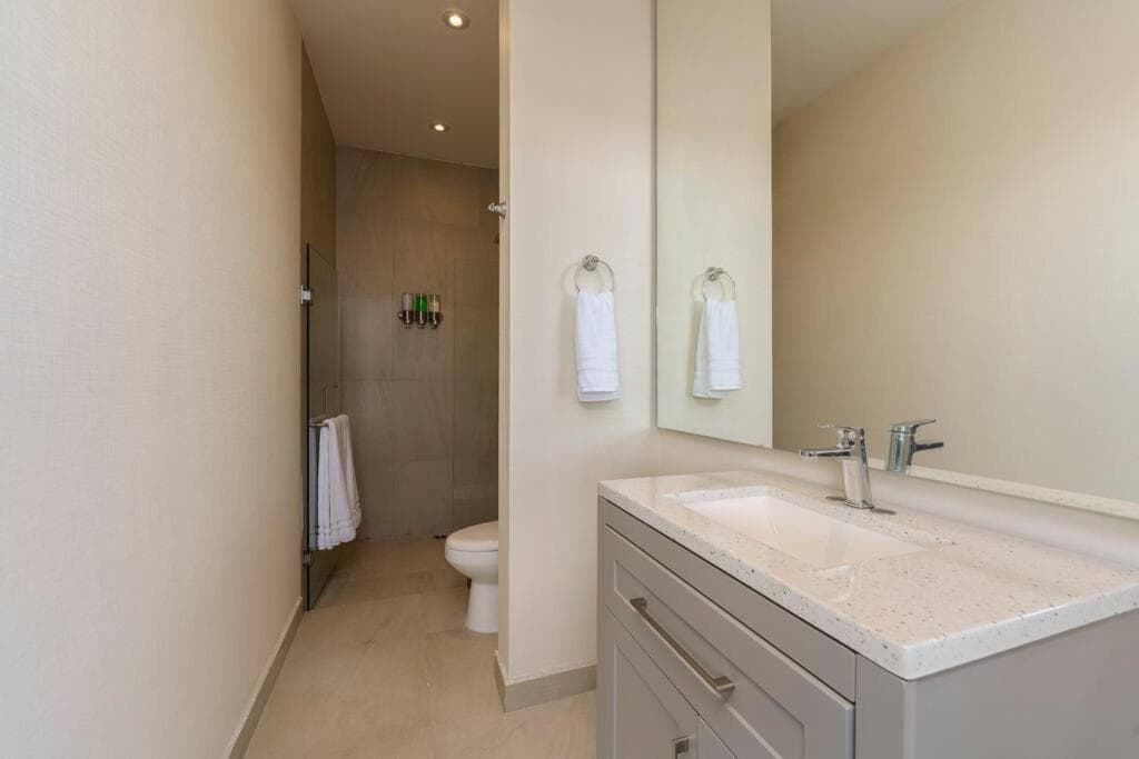Penthouse with Private Jacuzzi and 4 Bedrooms — 14