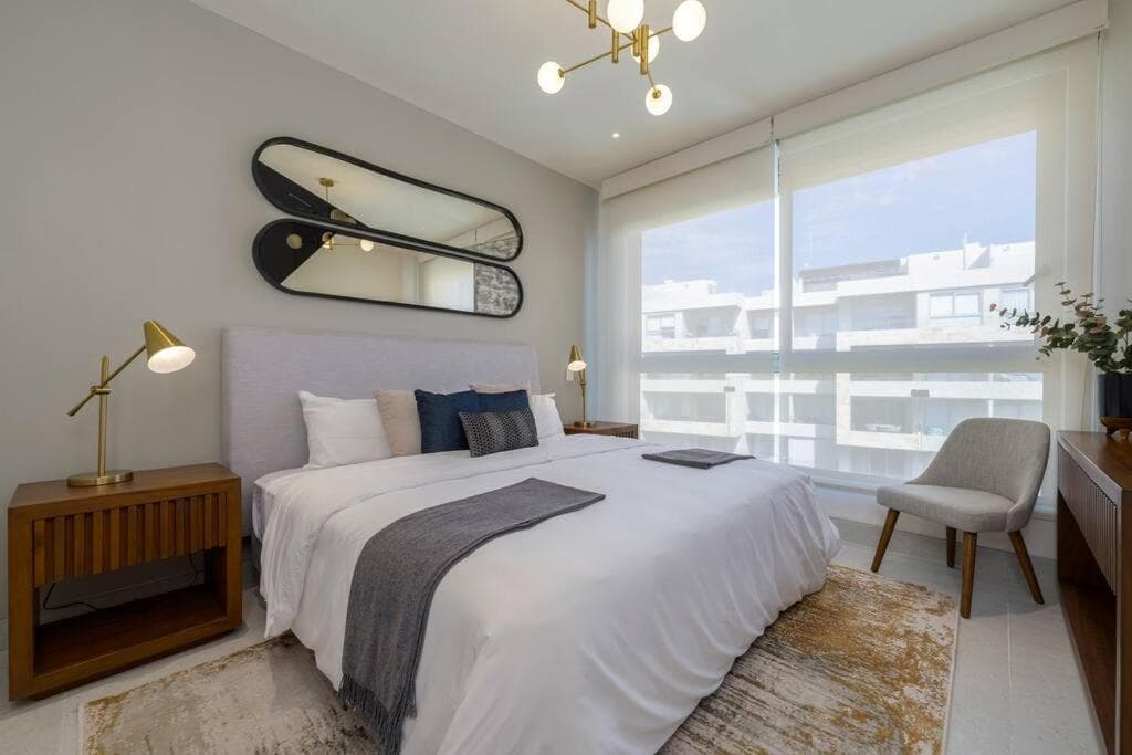 Penthouse with Private Jacuzzi and 4 Bedrooms — 16