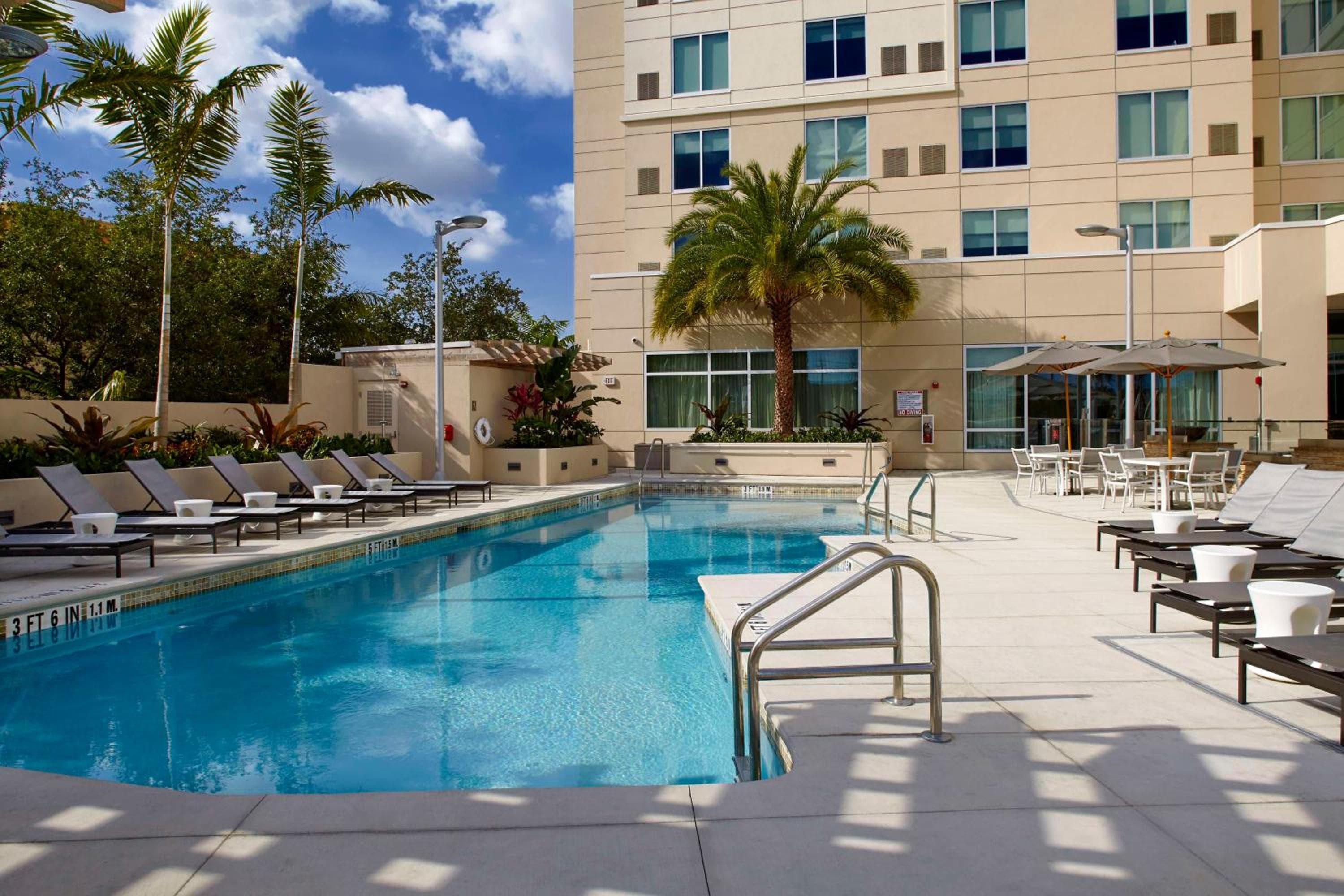Hyatt Place Miami Aeropuerto Este — 2