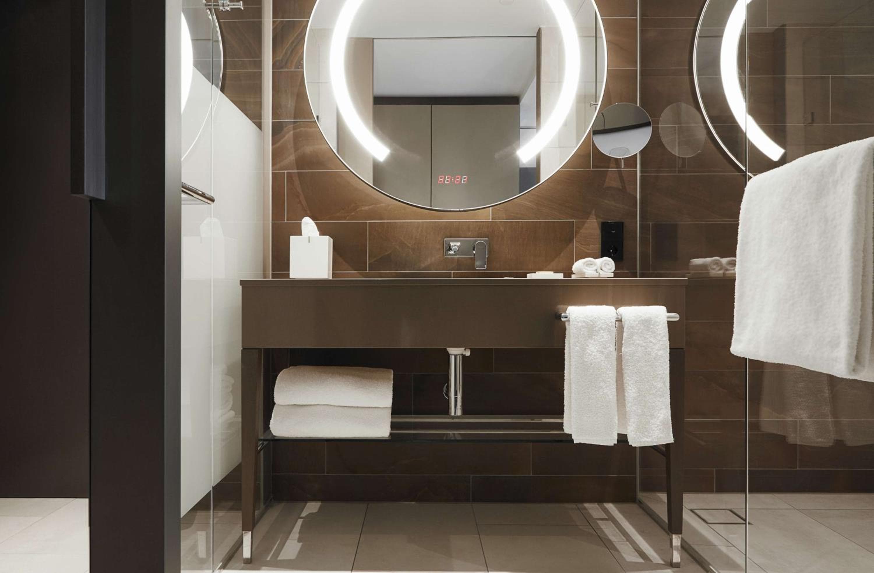 Hyatt Regency Amsterdam — 10