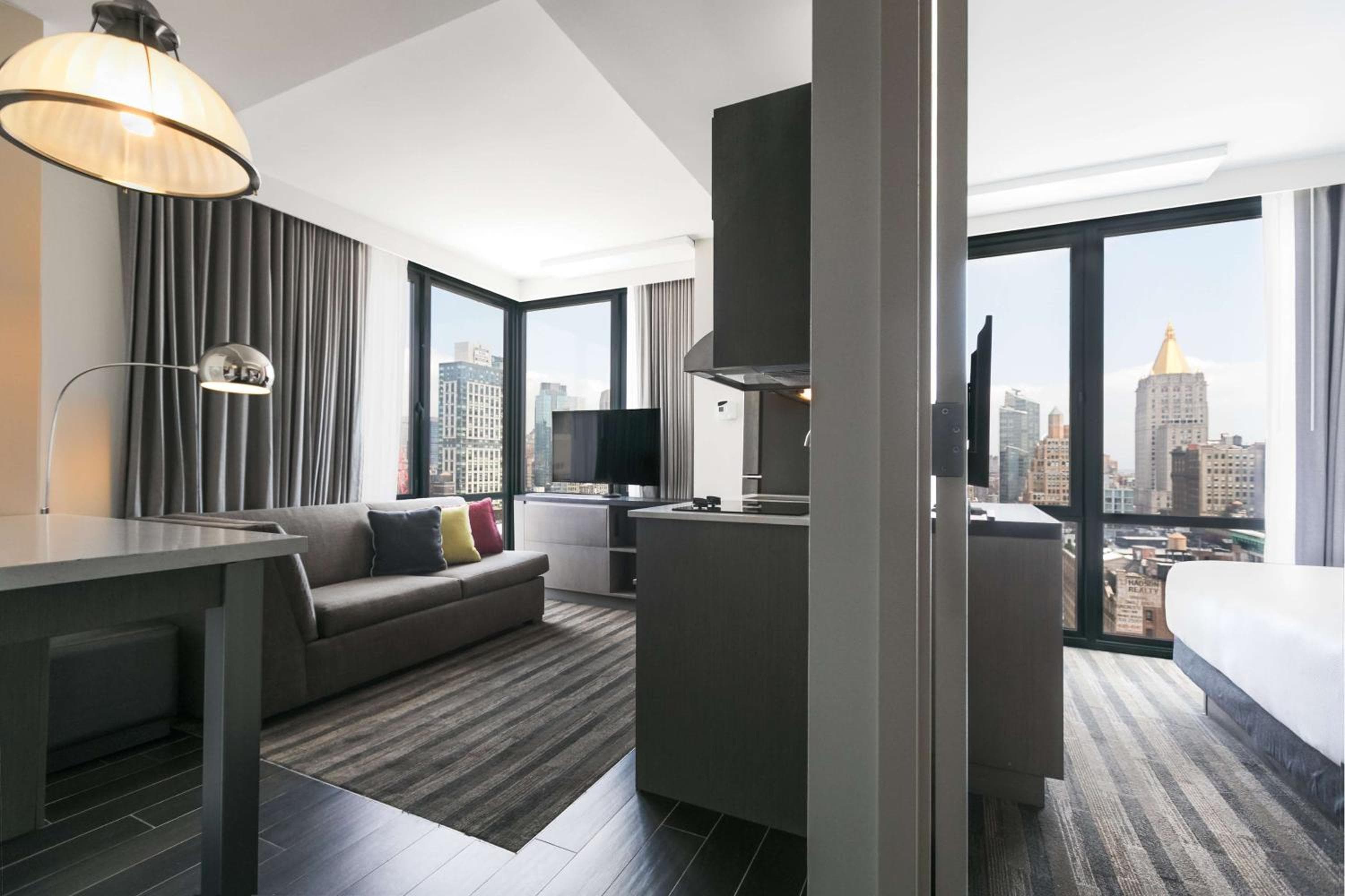 Hyatt House New York/Chelsea — 15