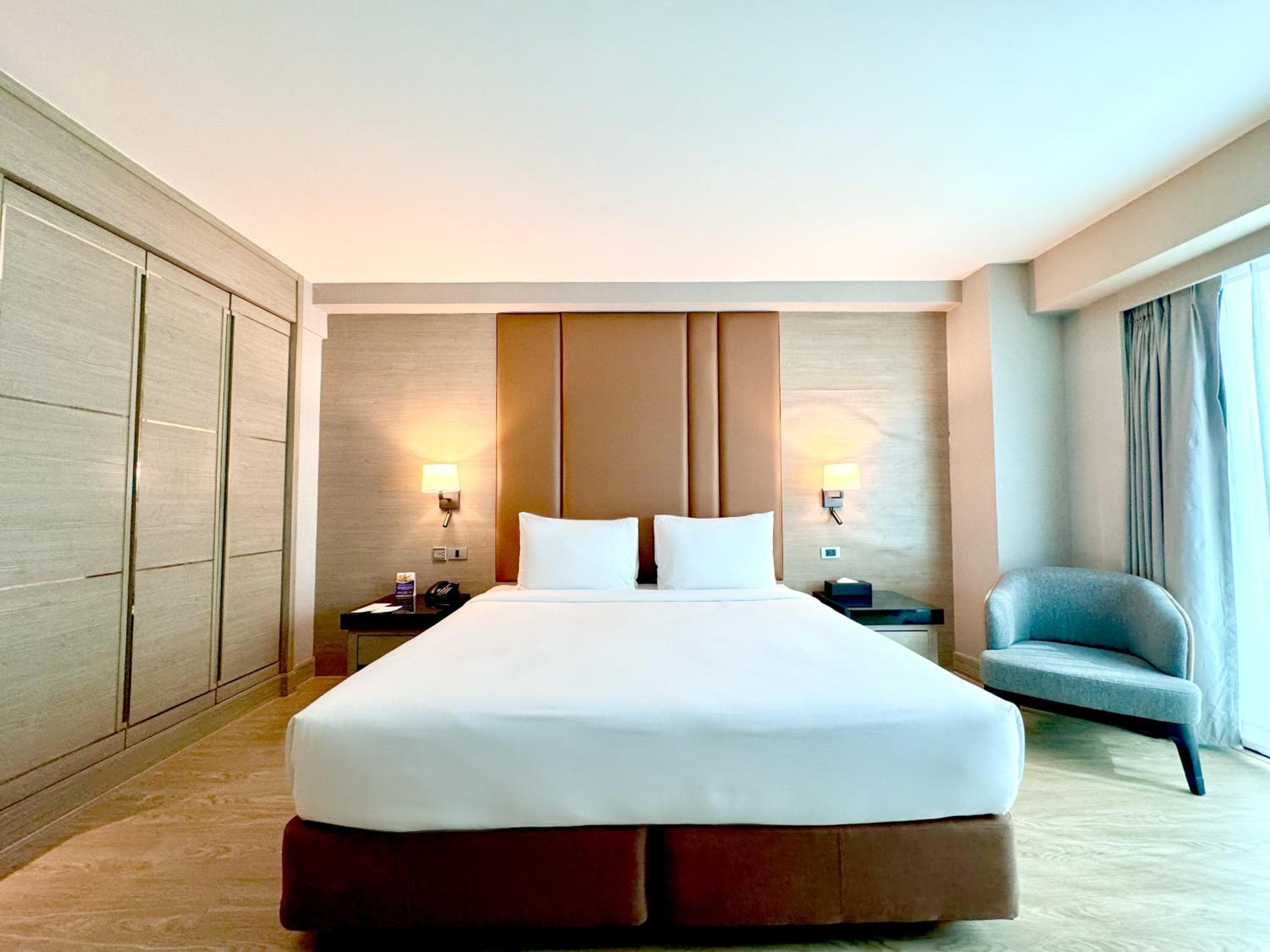 Ramada by Wyndham Bangkok Sukhumvit 11 — 10