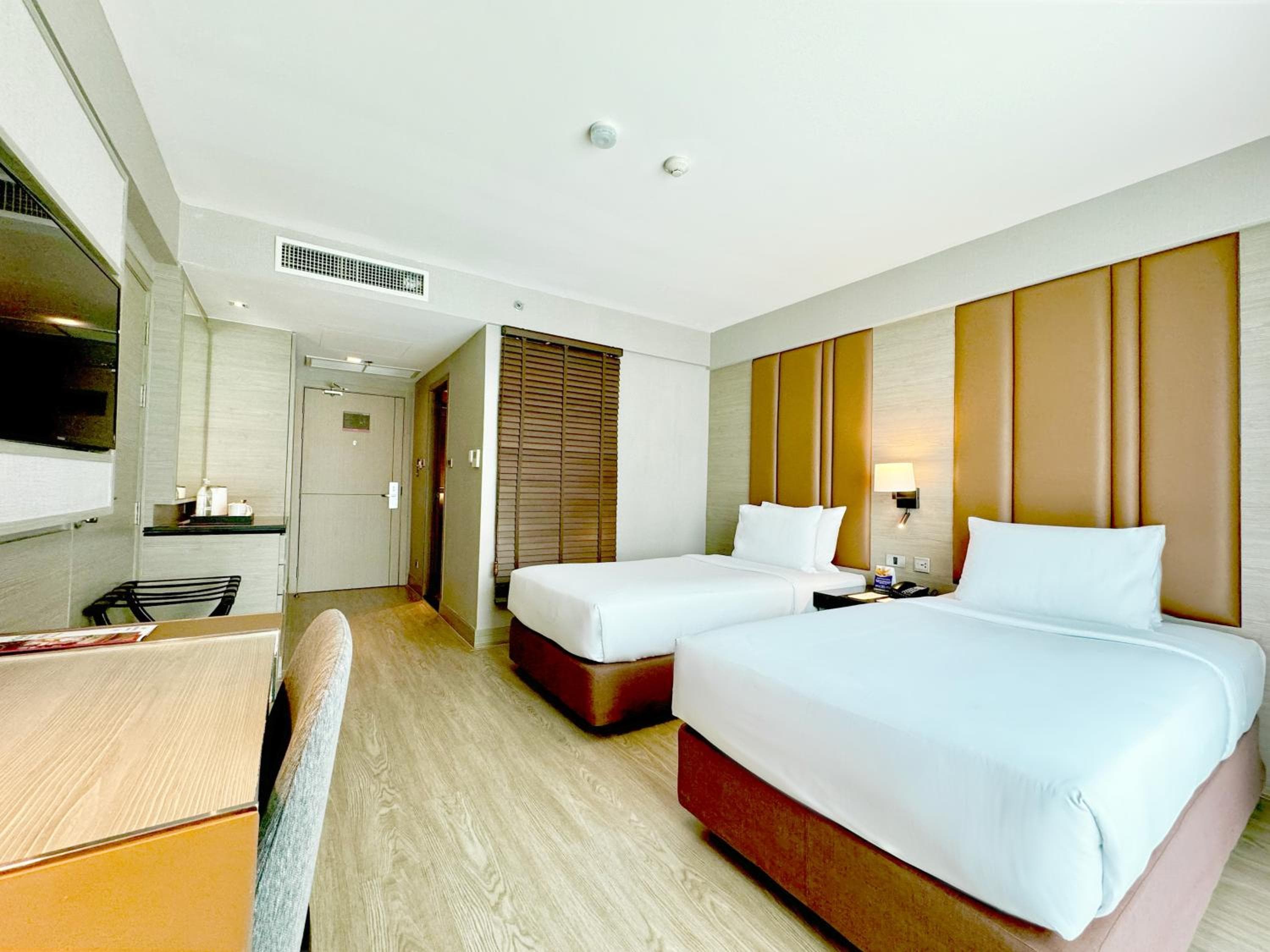 Ramada by Wyndham Bangkok Sukhumvit 11 — 22