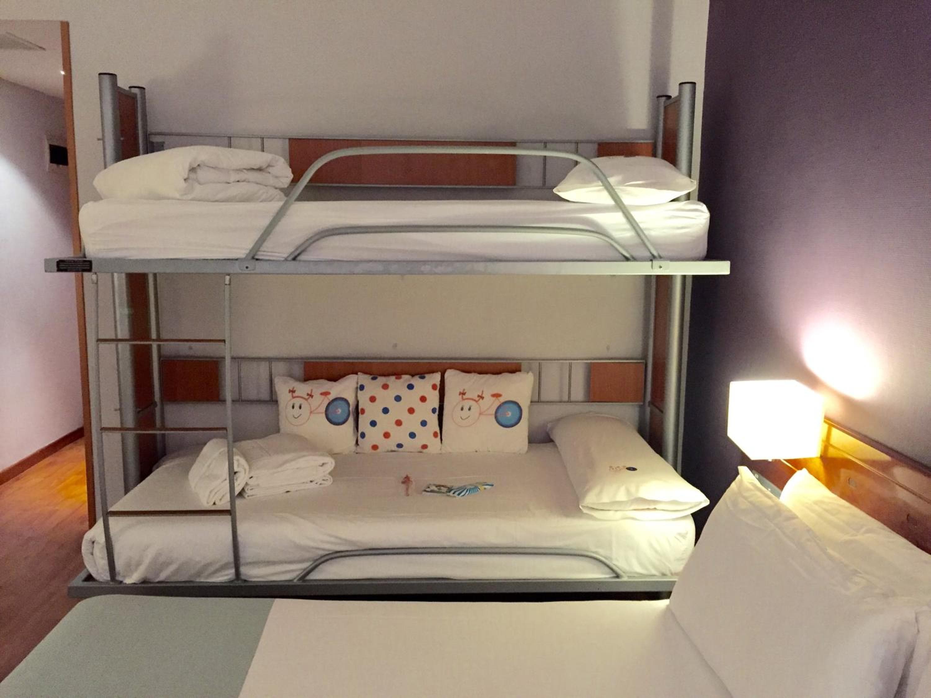 Hotel Madrid Centro, Affiliated by Meliá — 7