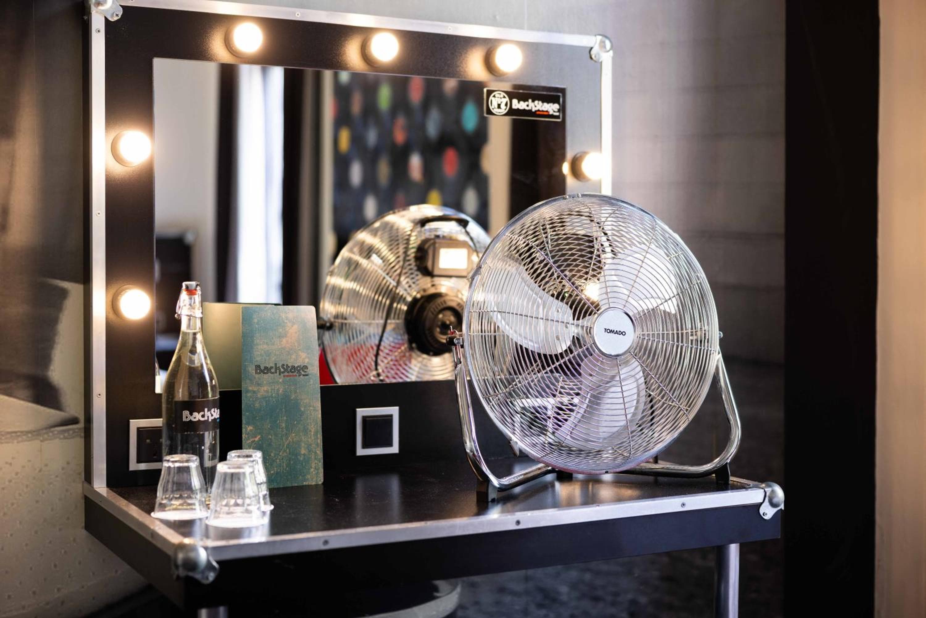 Backstage Hotel Amsterdam — 19