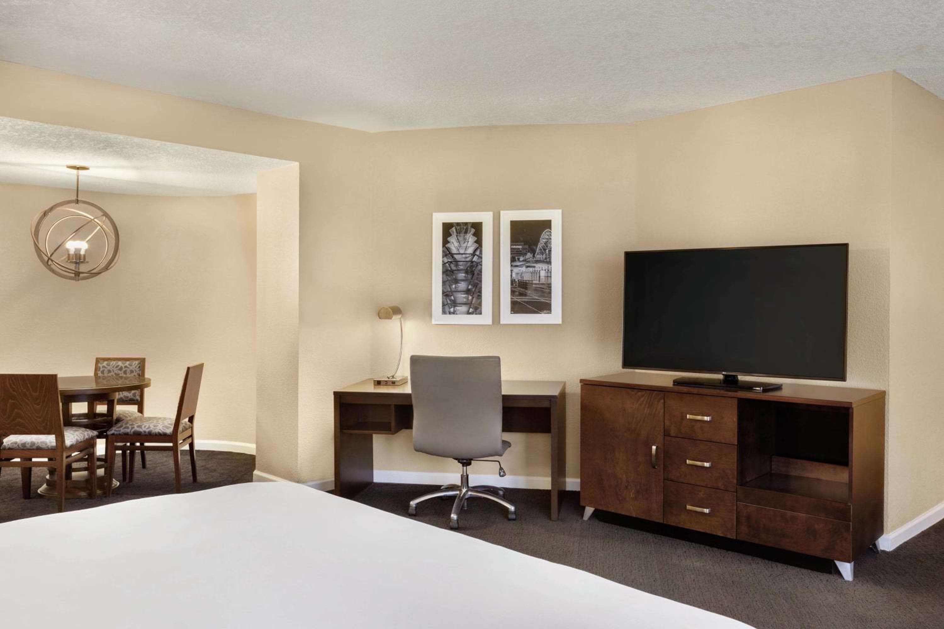 DoubleTree by Hilton Orlando Downtown — 4