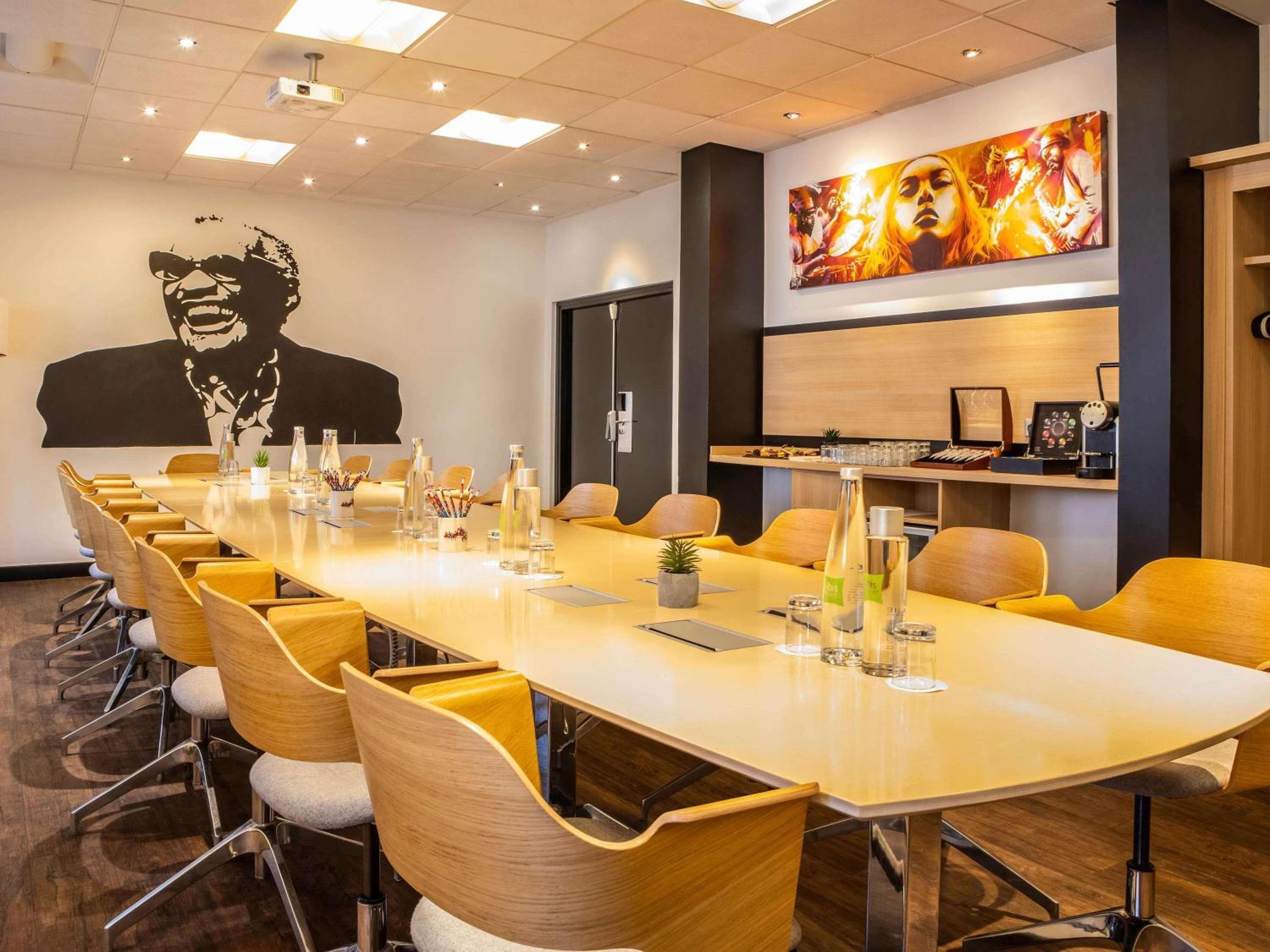 ibis Styles Paris Bercy — 11