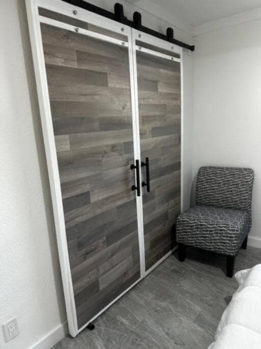 Gemütlich Neu Renoviert in FLL — 5