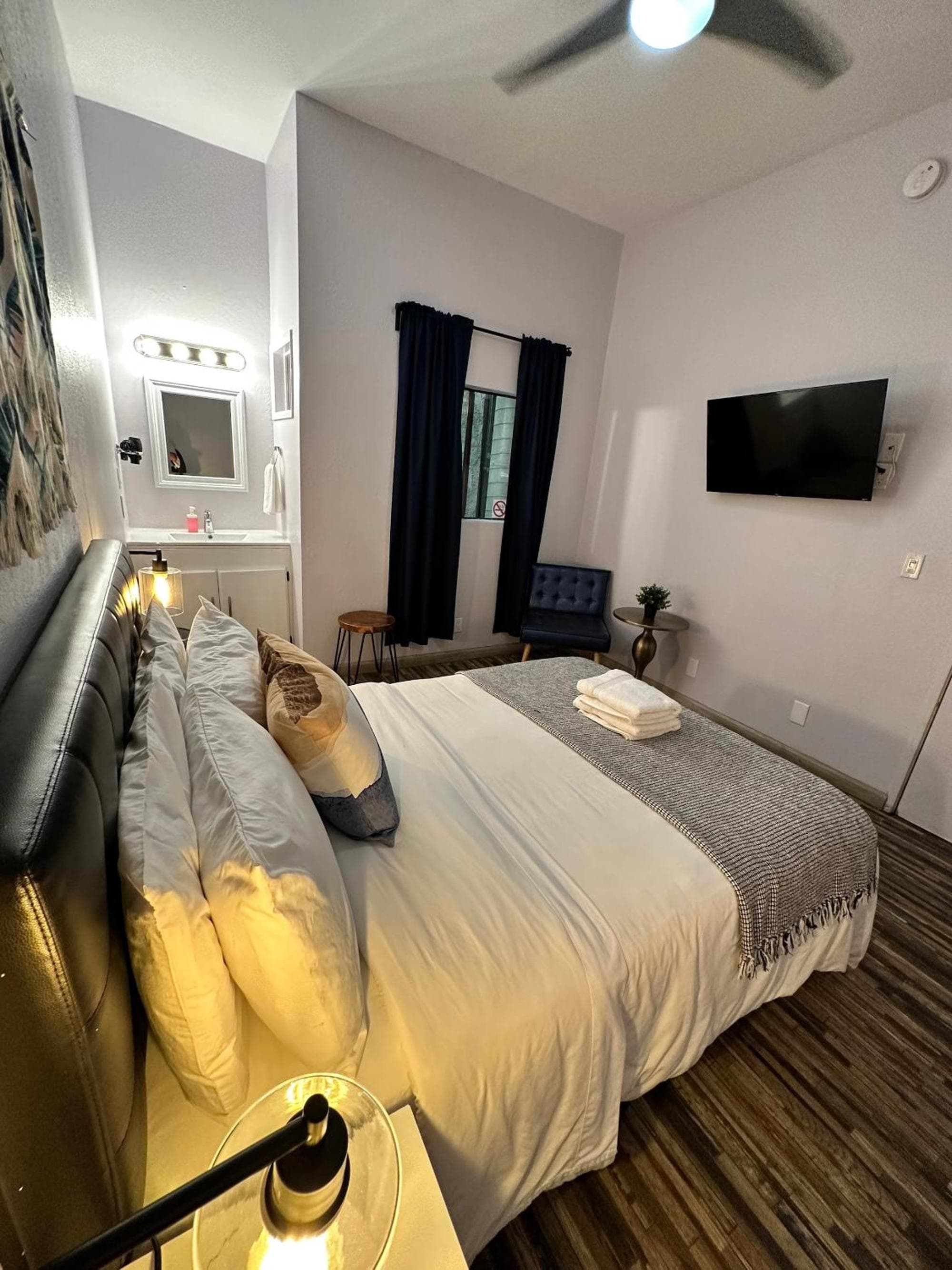 Samesun Venice Beach Hotel & Hostel — 13
