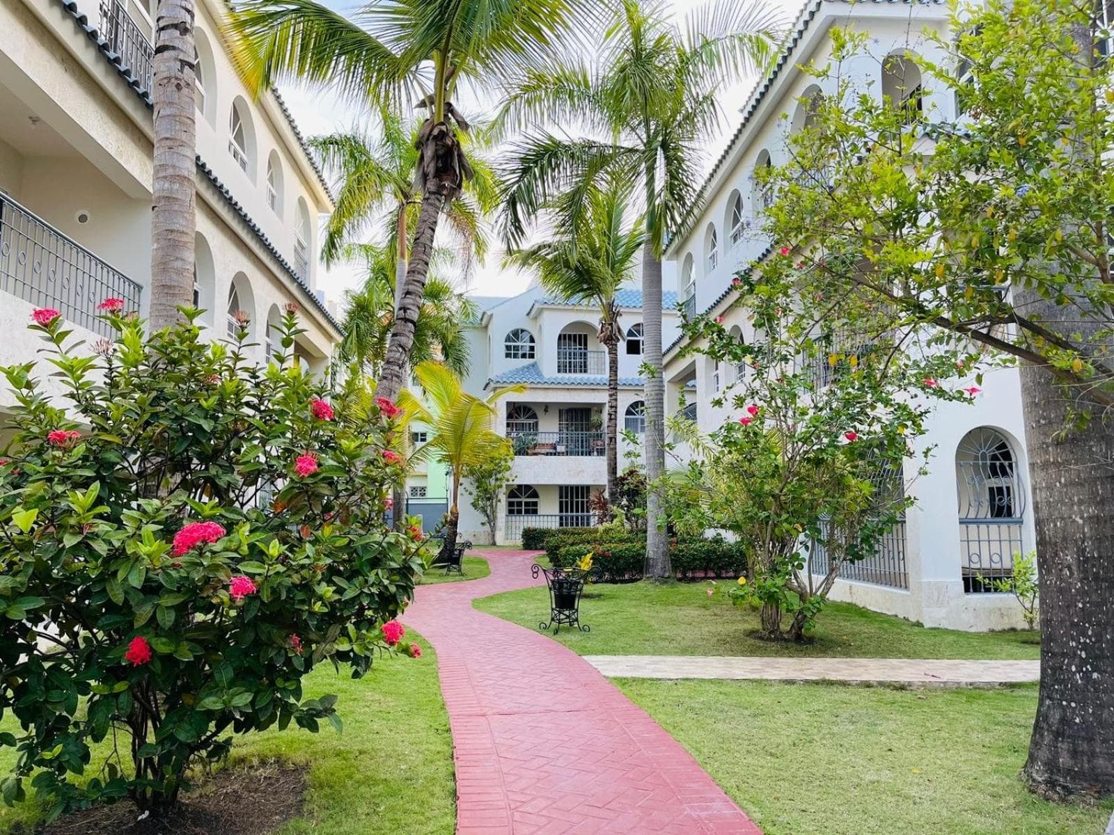 paradise close to the beach pool free parking,wifi- punta cana — 26