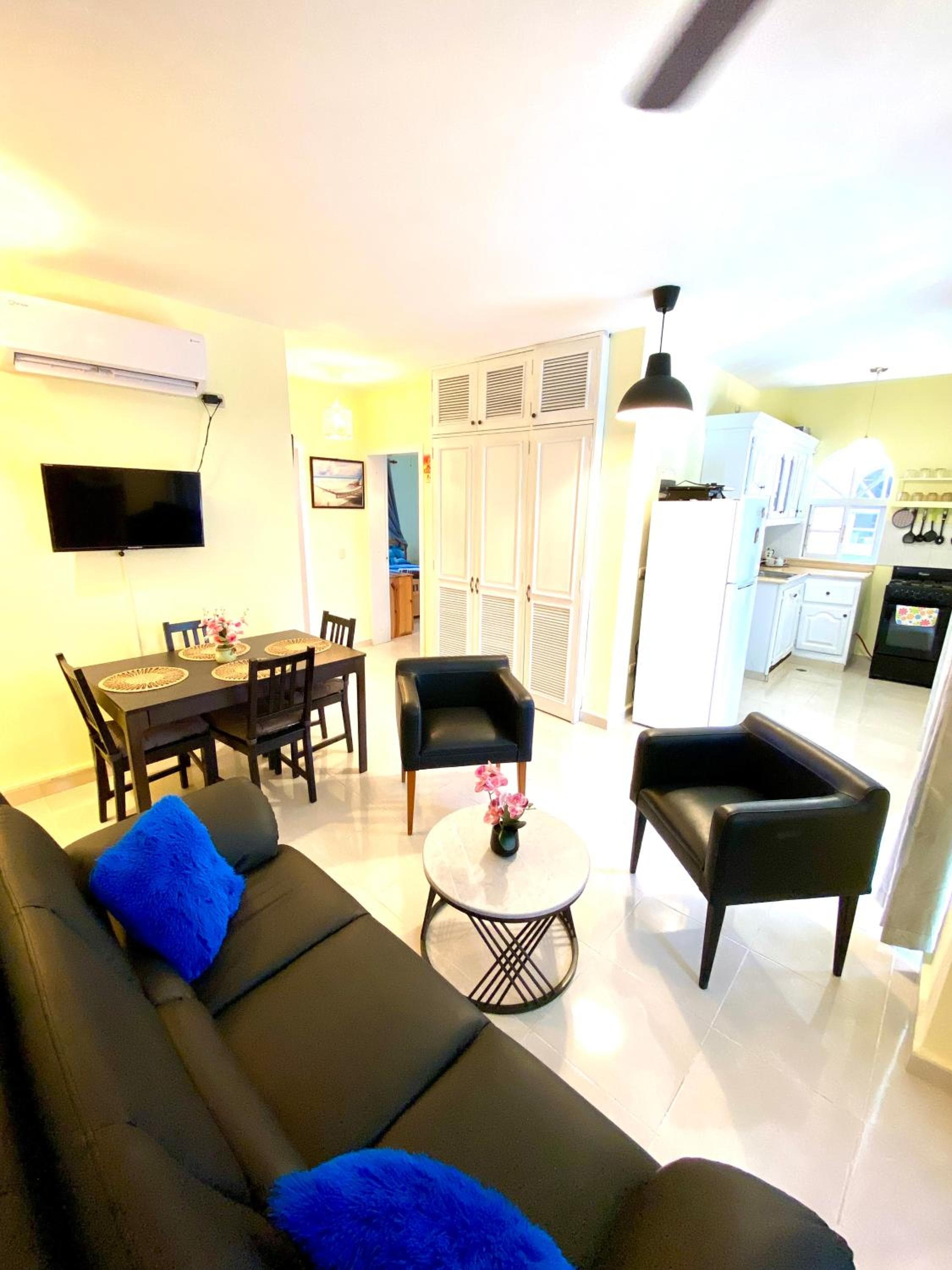 paradise close to the beach pool free parking,wifi- punta cana — 15