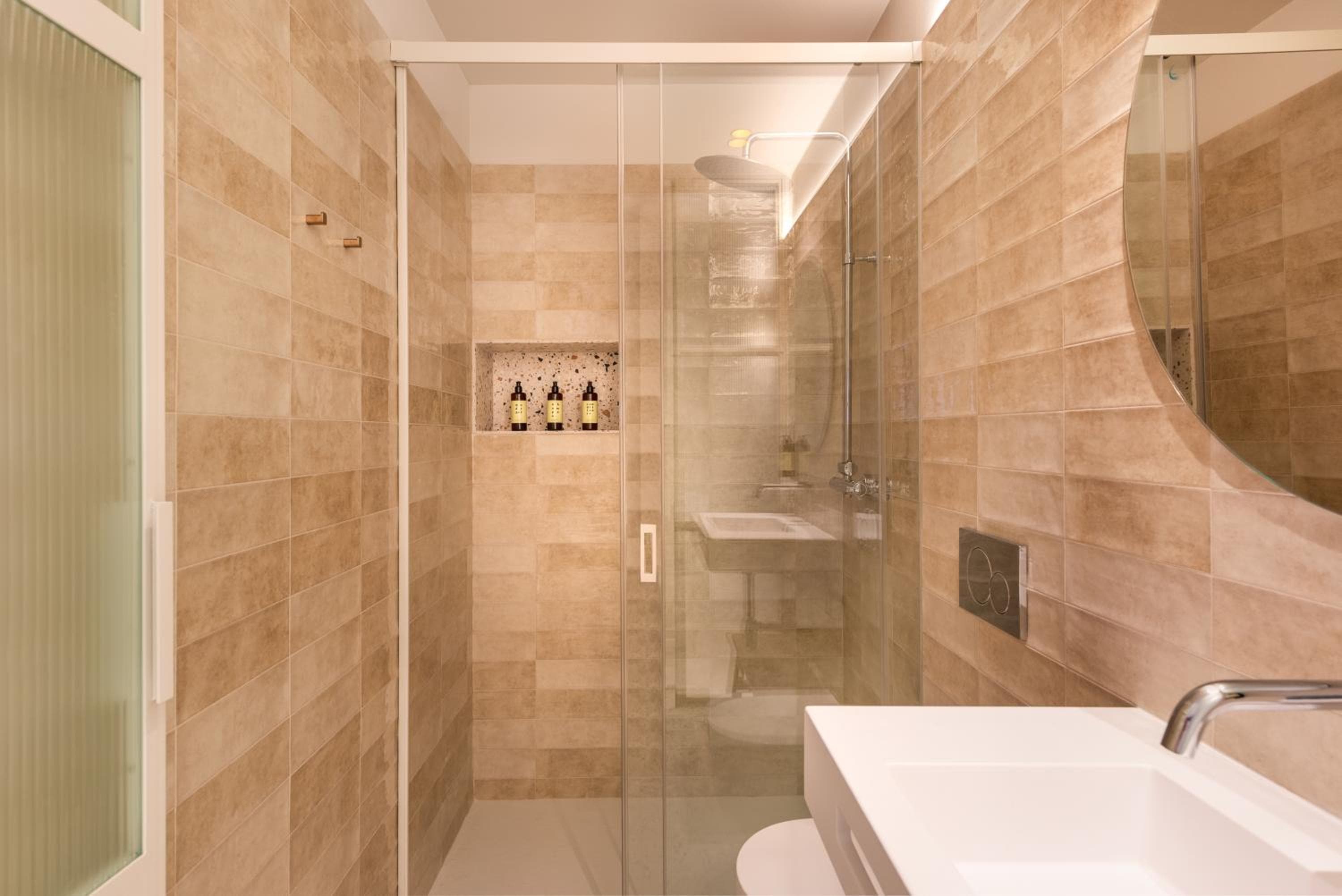 Coeo Fresca Roof Garden Signature Apartments — 19