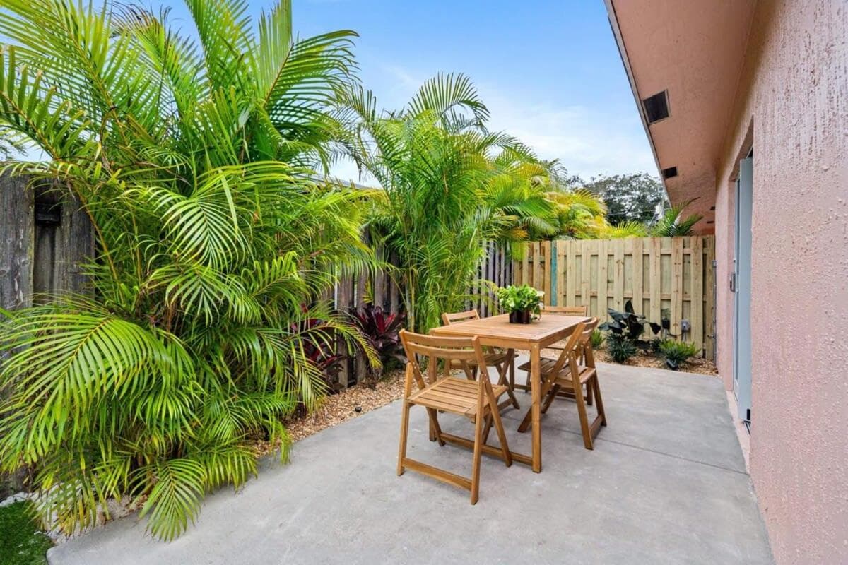 Awesome 1BR Apartment @Sailboat — 1