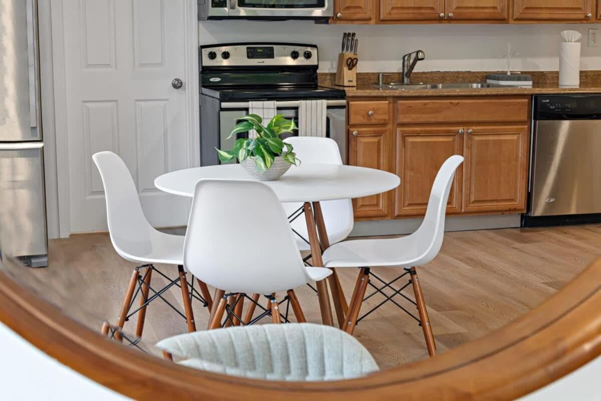 Awesome 1BR Apartment @Sailboat — 24