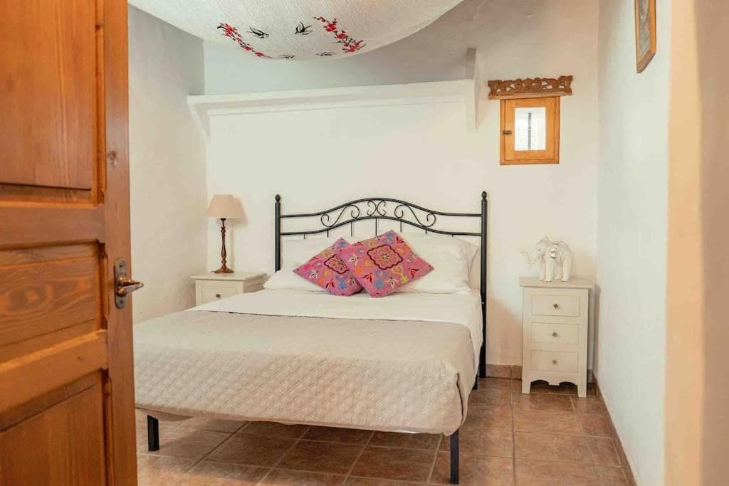 Charming Ibiza villa — 28