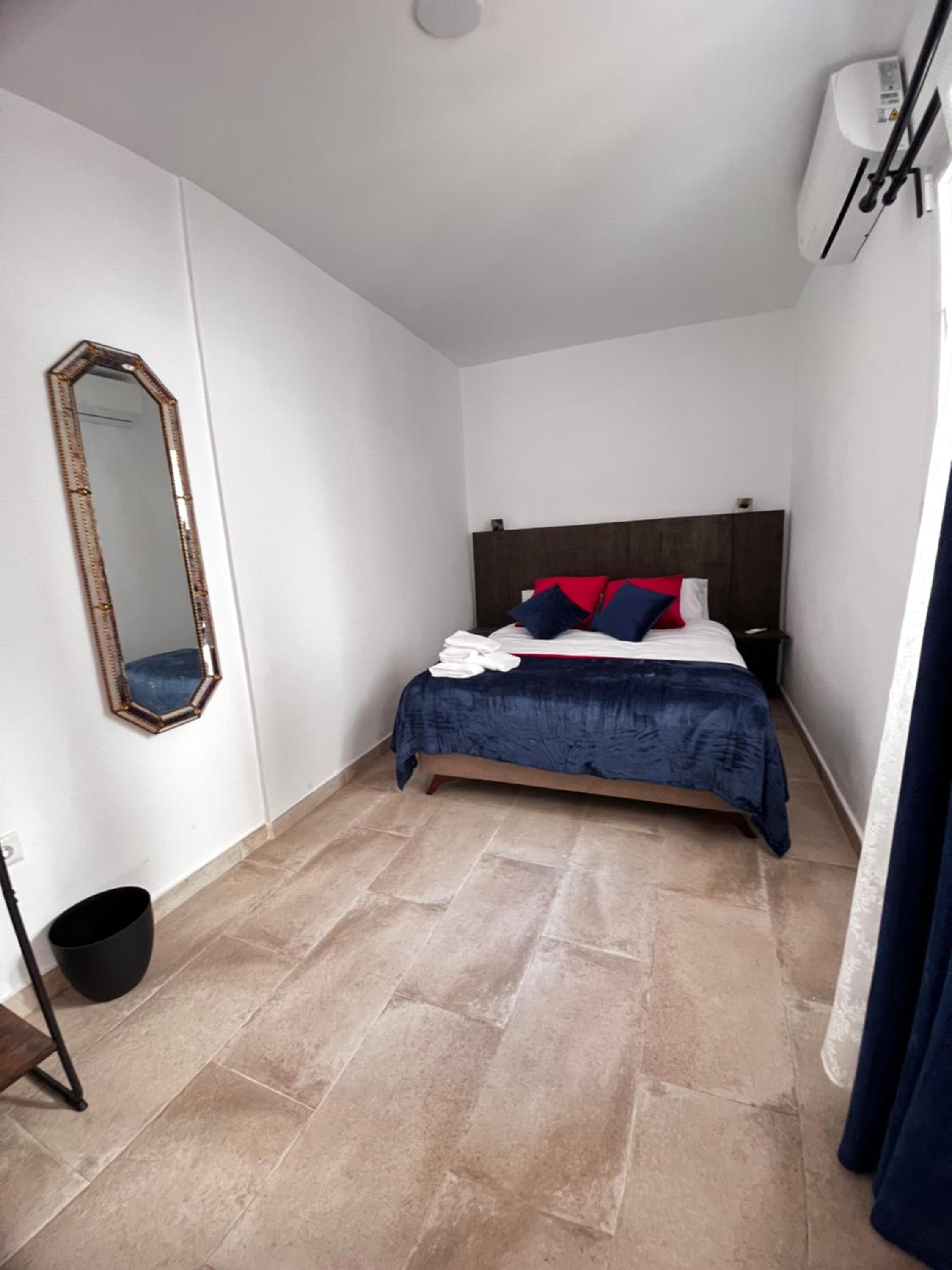 Shanti's Andalusische Zimmer — 21